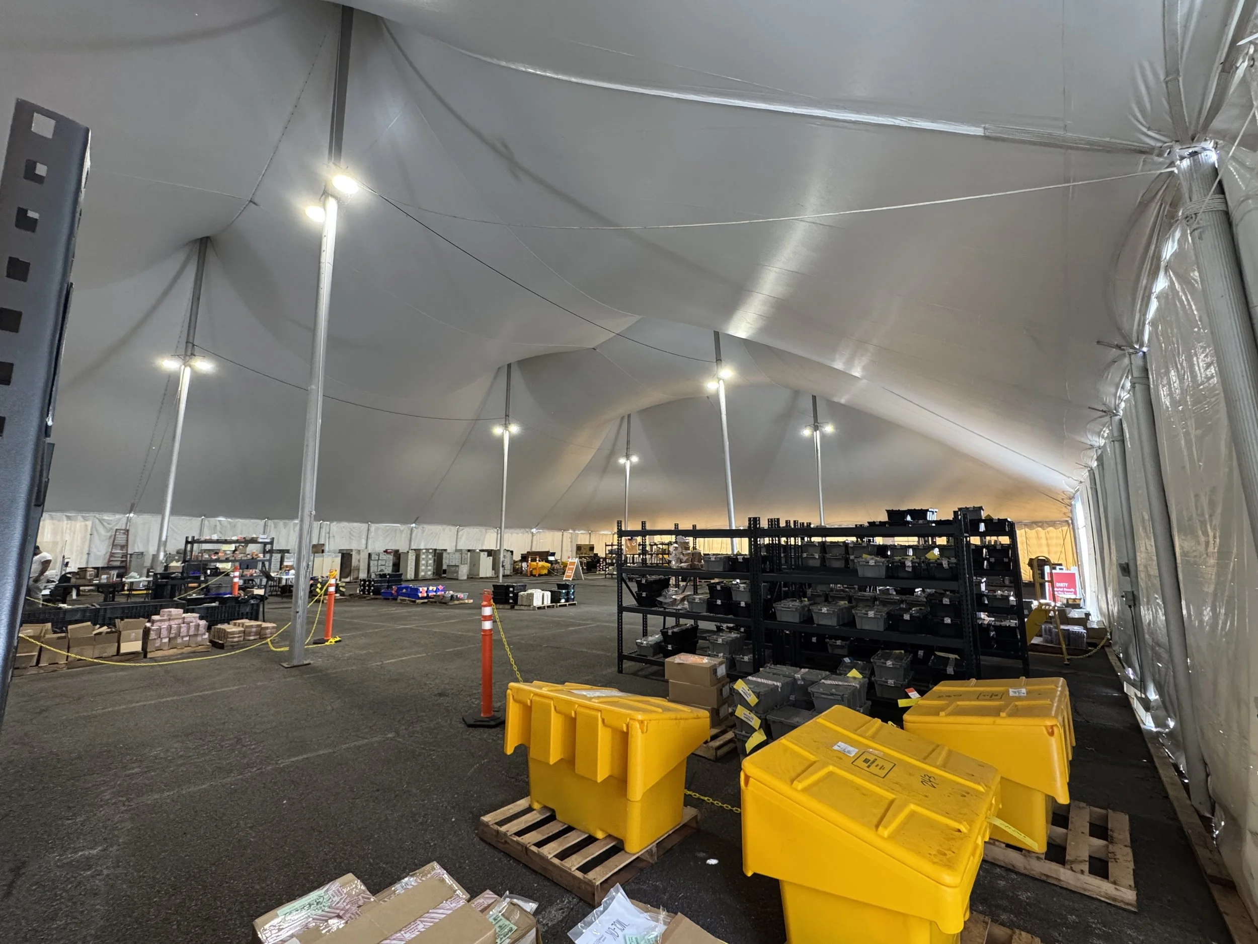 100' wide temporary storage tent