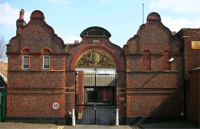 Birmingham_Gun_Barrel_Proof_House_gates.jpg