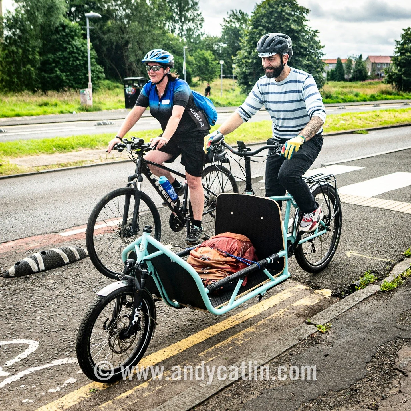 Fab day taking photos with some of my favourite folk from @wearecyclinguk who were showcasing some of their great partnership work taking place in Glasgow (which obviously involved going on some bike rides for 'research' 😀)