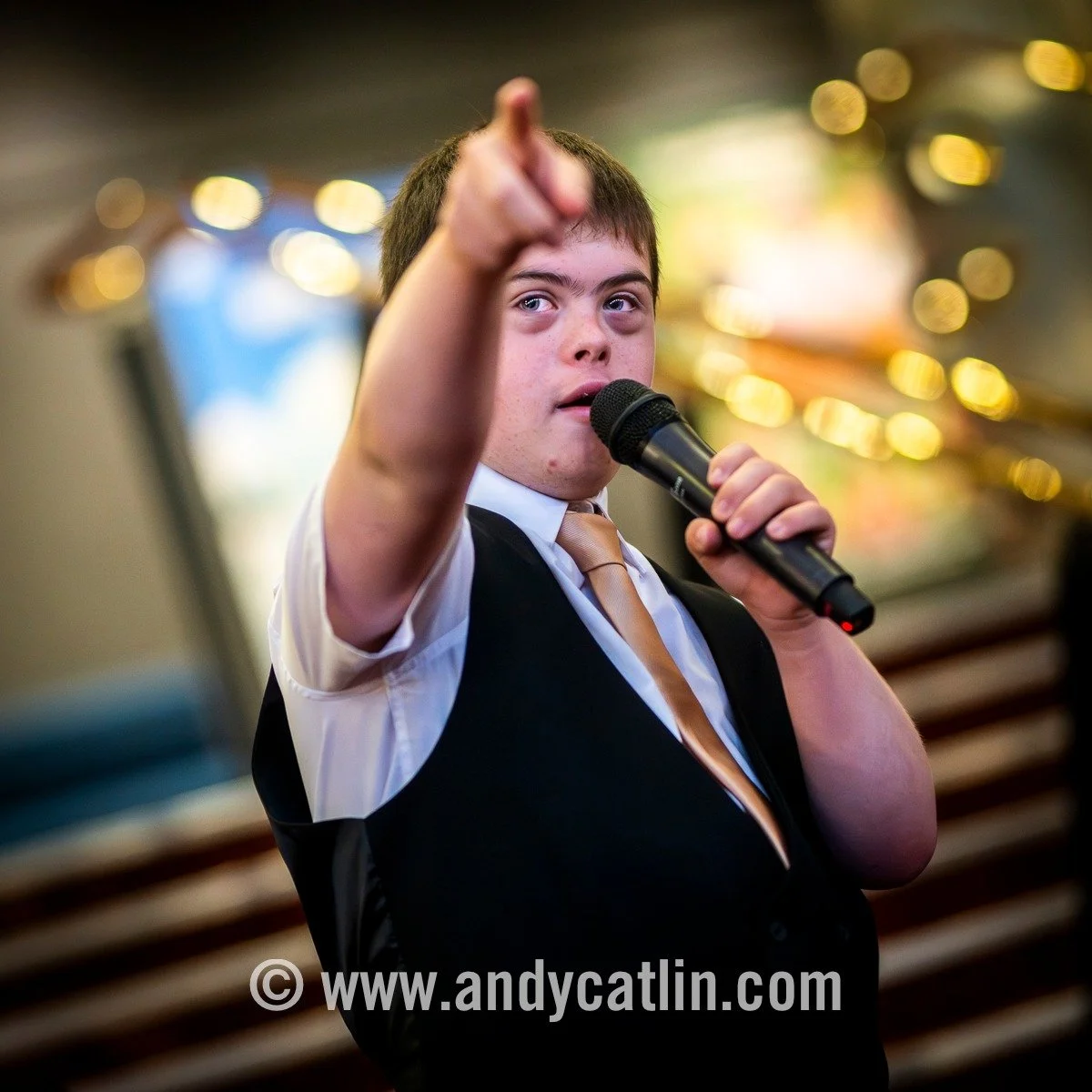 Inspiring night taking photos for @cuttingedge_theatre as they celebrated their 30th birthday at @captheatres with a powerful introduction by Daniel from their youth theatre 🎂