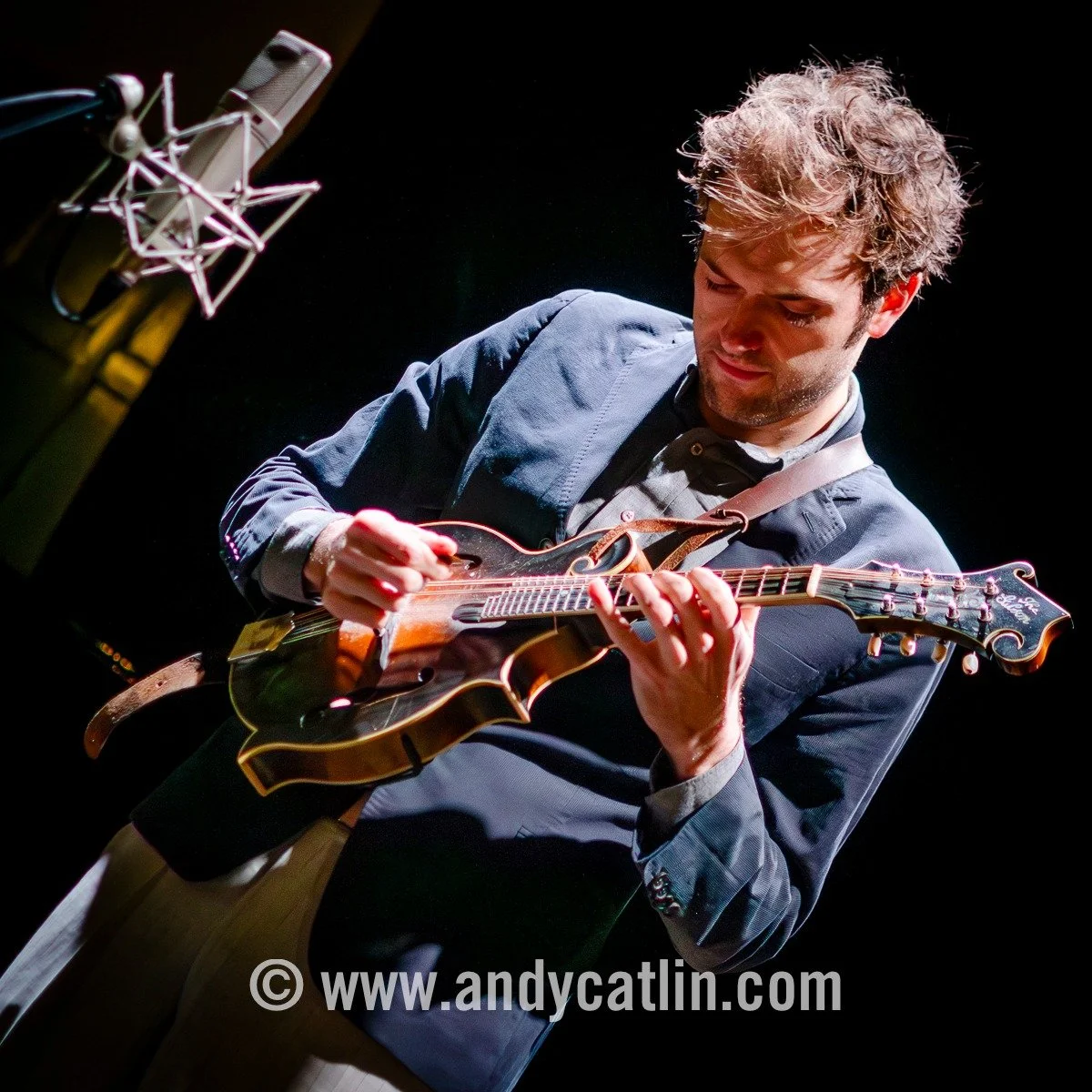 Here's one for #ThrowbackThursday - this is @christhile onstage at @queens_hall 12 years ago today . He was a complete gent who not only allowed us to shoot his soundcheck &amp; show but also got the whiskies in when we took him &amp; engineering leg