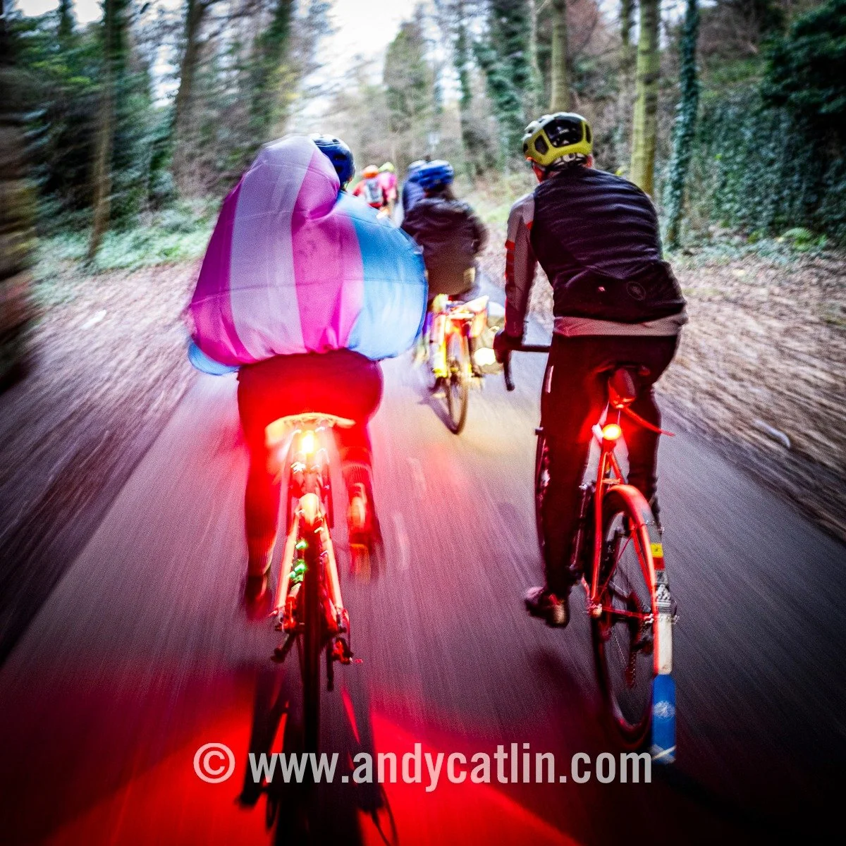 In dark times it felt positive joining one of today's Trans Solidarity Rides in #Edinburgh - big shout to the organisers @infrasisters_ + @queens.of.pain.cc + @edinburghschoolofrocks for making the magic happen 👏🏳️&zwj;⚧️🚲🏳️&zwj;⚧️👏 Photo album 