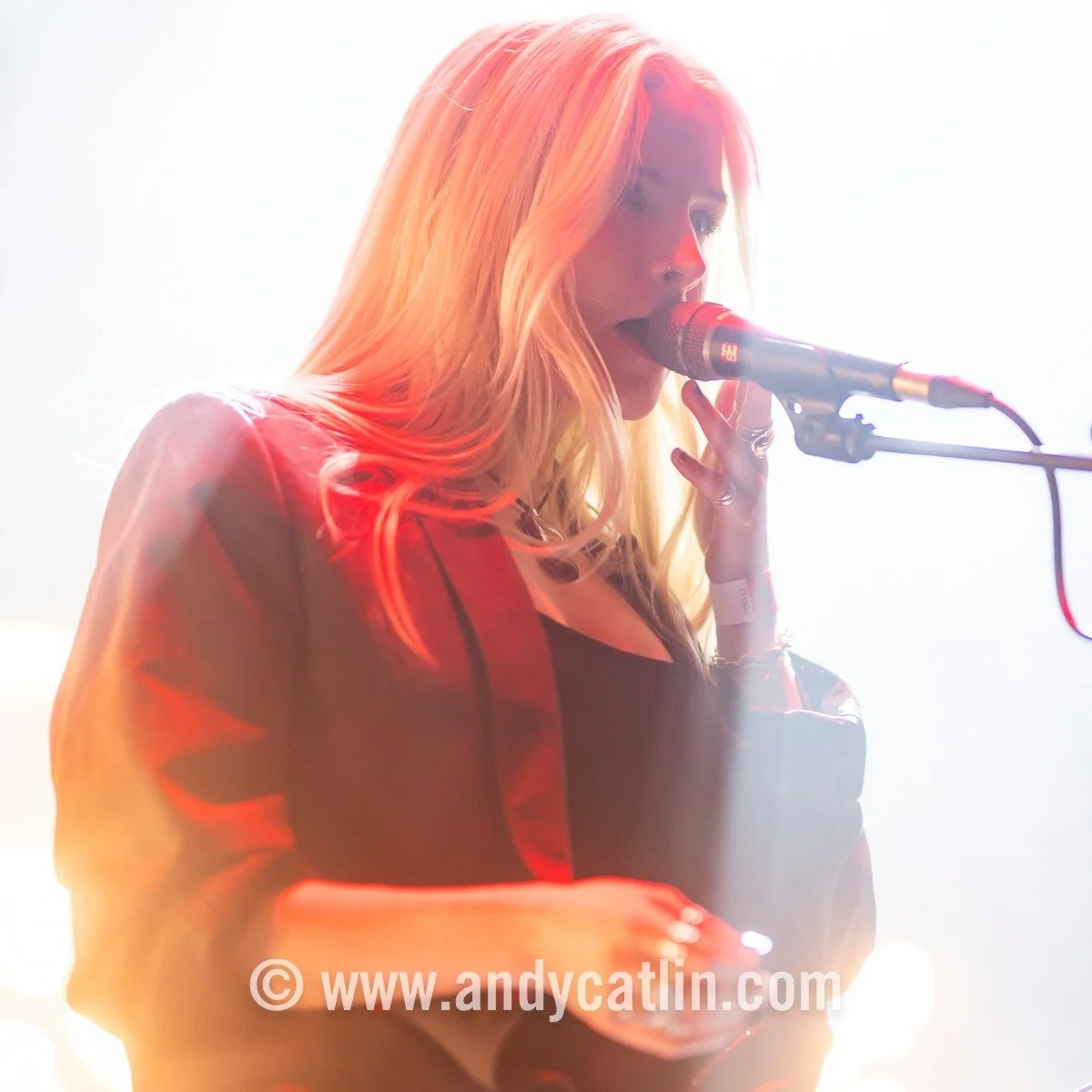 Positive to see two Edinburgh bands - @weareswimschool + @waverleyband - bossing the big stage at last night's @vitaminc_club at @edhogmanay 👏 Photo album > https://andycatlin.myportfolio.com/vitamin-c-29-december-2025 
&bull;
&bull;
#edinburgh #