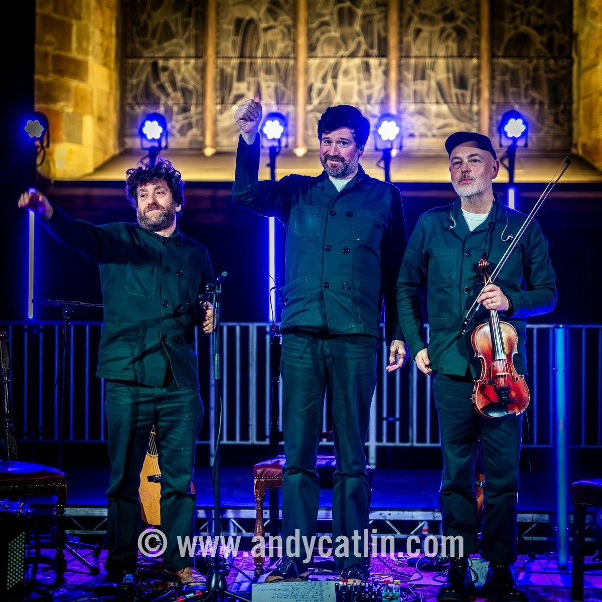 Humdinger of a show from @lauscotland tonight at @stgilescathedral as part of @edhogmanay 🍾 Photo album > https://andycatlin.myportfolio.com/lau-by-candlelight-30-december-2025