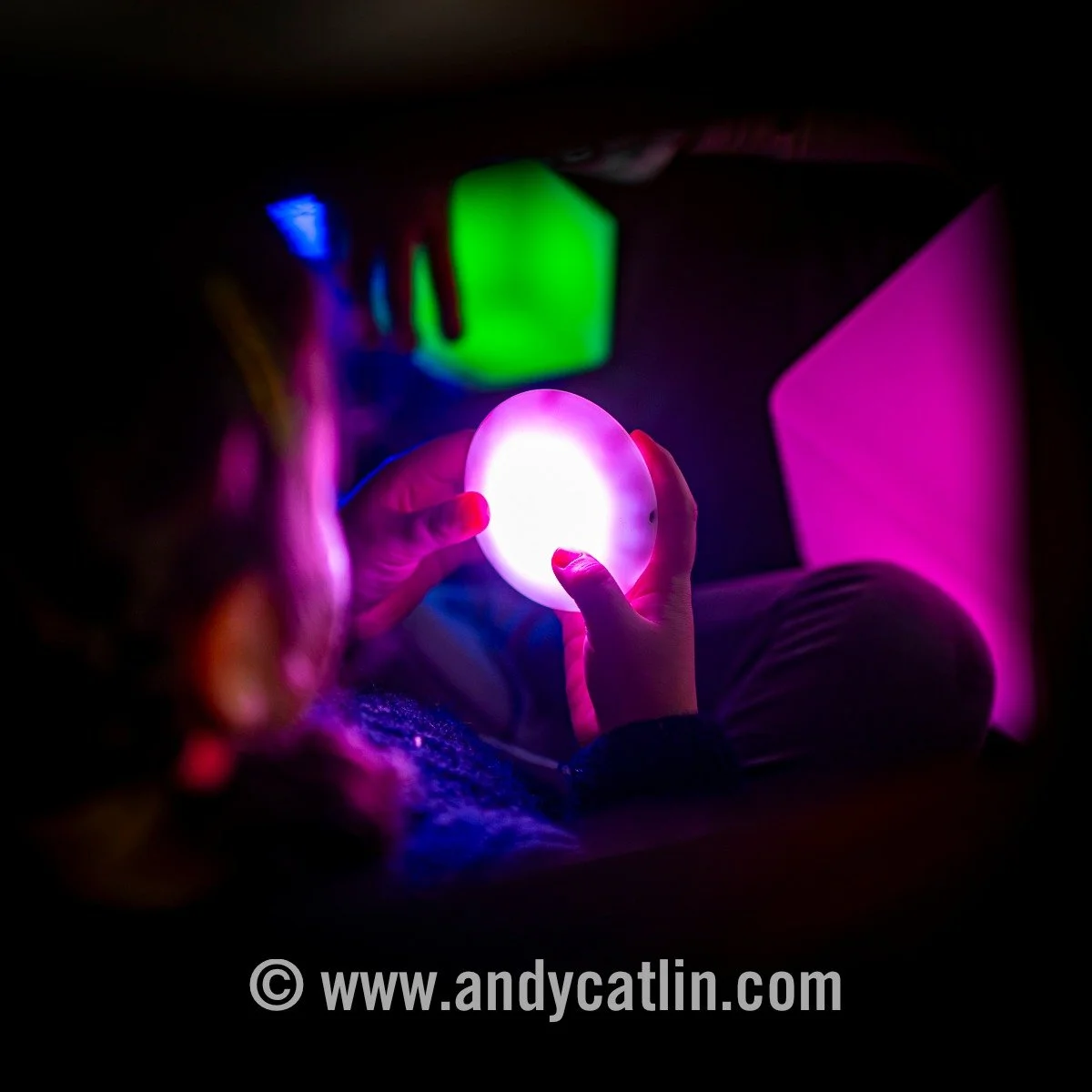 Ace time documenting today's Sensory Sunday, the @nationalmuseumsscotland programme of sensory play sessions for children with additional support needs and disabilities and their families (also got to read dinosaur storybooks in between taking photos