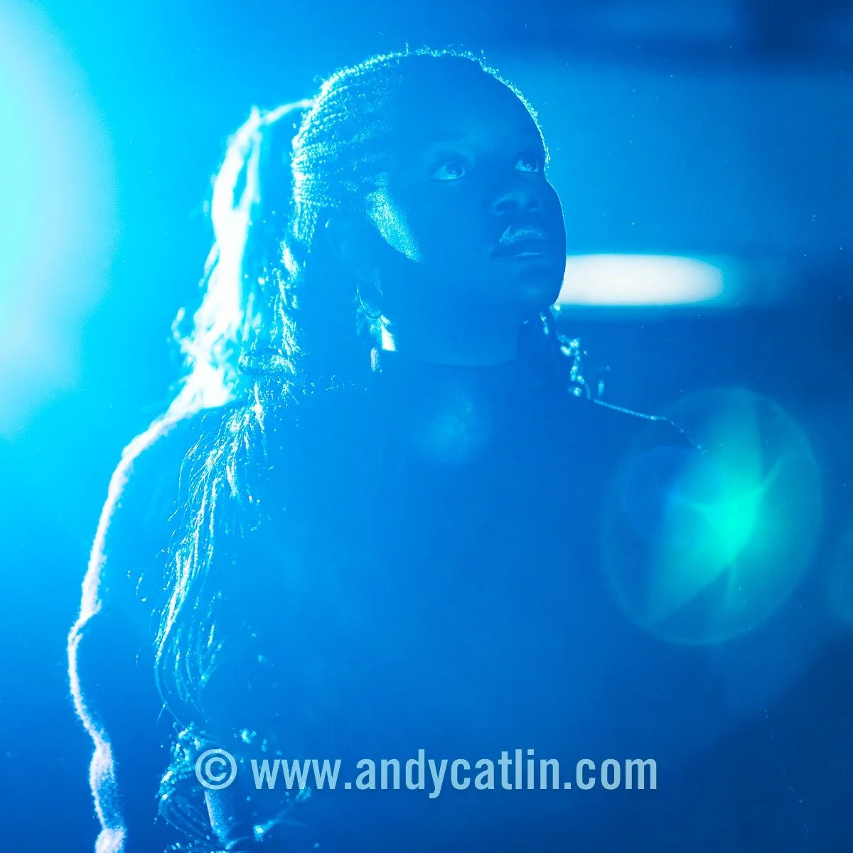 Always a blast capturing @strangetownco Young Company's projects and loved their latest show 'Aphrodite Rogue' by Eleanor McMahon (including appropriate flashback fear on the joys of flat sharing 🙀). Last chance to see it at @summerhallarts tonight 