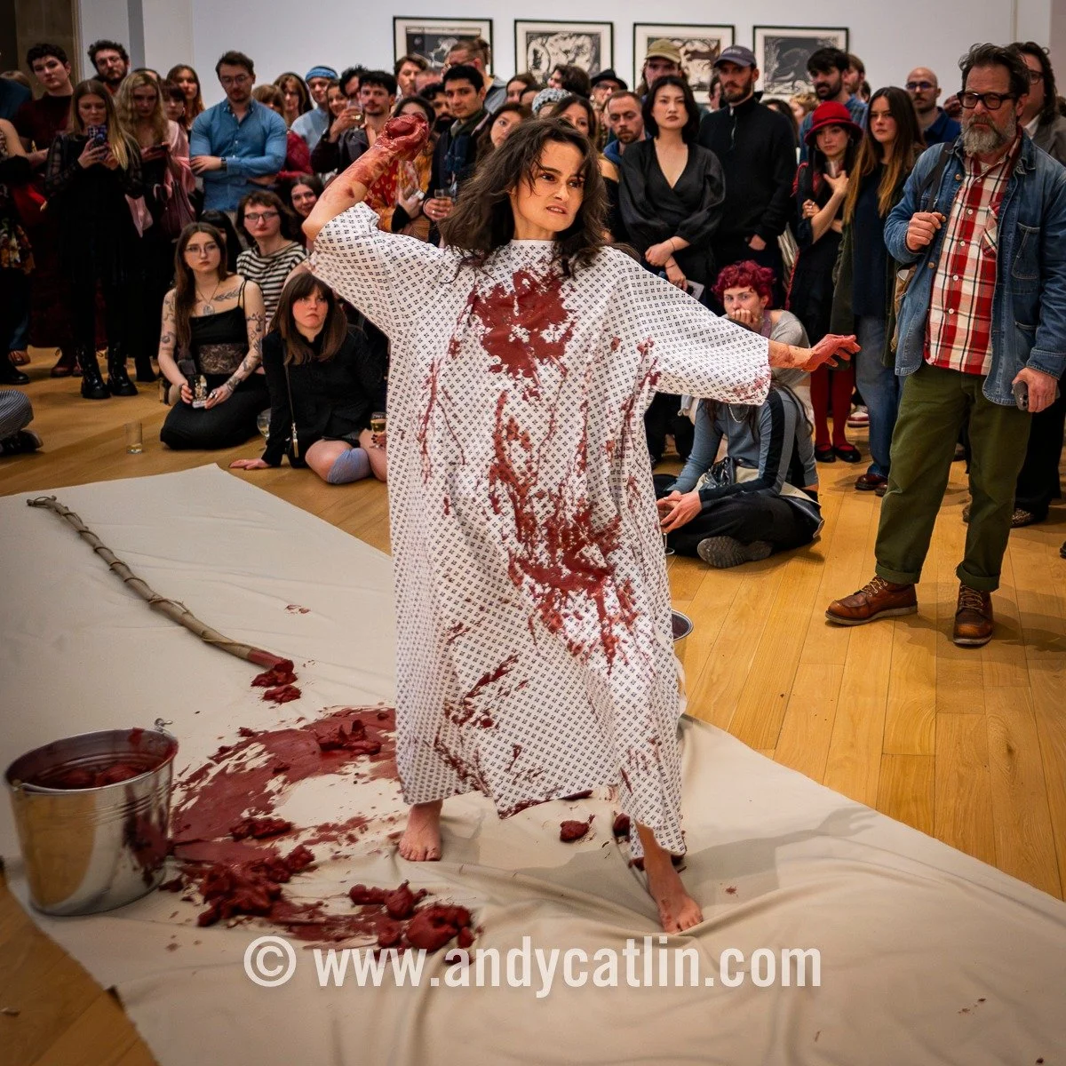 Academy Late at @royal_scottish_academy is one of my favourite nights of the year and tonight's was a belter with ace performances from @fevbuchanan + @edithlou.art + @shee.pskull + @mystika.glamoor 👏👏👏
&bull;
&bull;
#edinburgh #scotland #royalsco