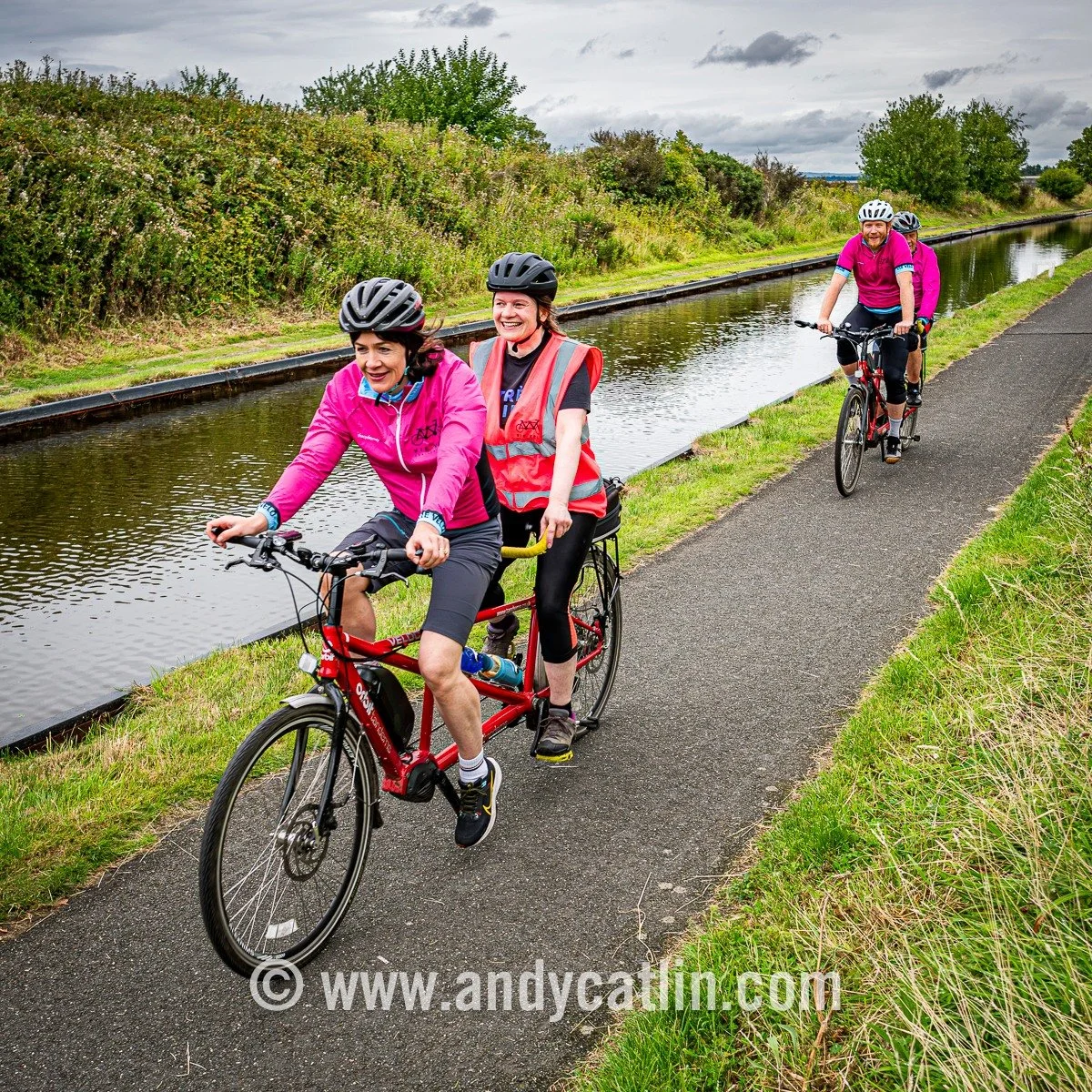 Puggled joyful after a fun day following VIE Velo on their 100km Two Bridges fundraising ride (and I only did 1/3 of the distance they covered 😮&zwj;💨). VIE Velo have been enabling visually impaired and sighted people to share the joy of cycling si