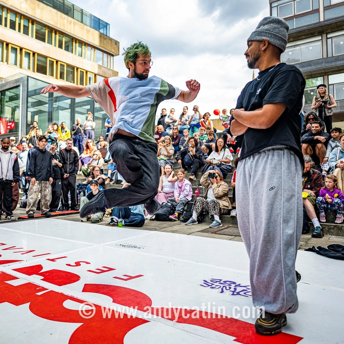 Fun times and brilliant attitudes as @detours_festival + @dancebase + @assemblyfest bring Belgian hip-hop culture to the festivals with an All Styles Street Battle in George Square 💪