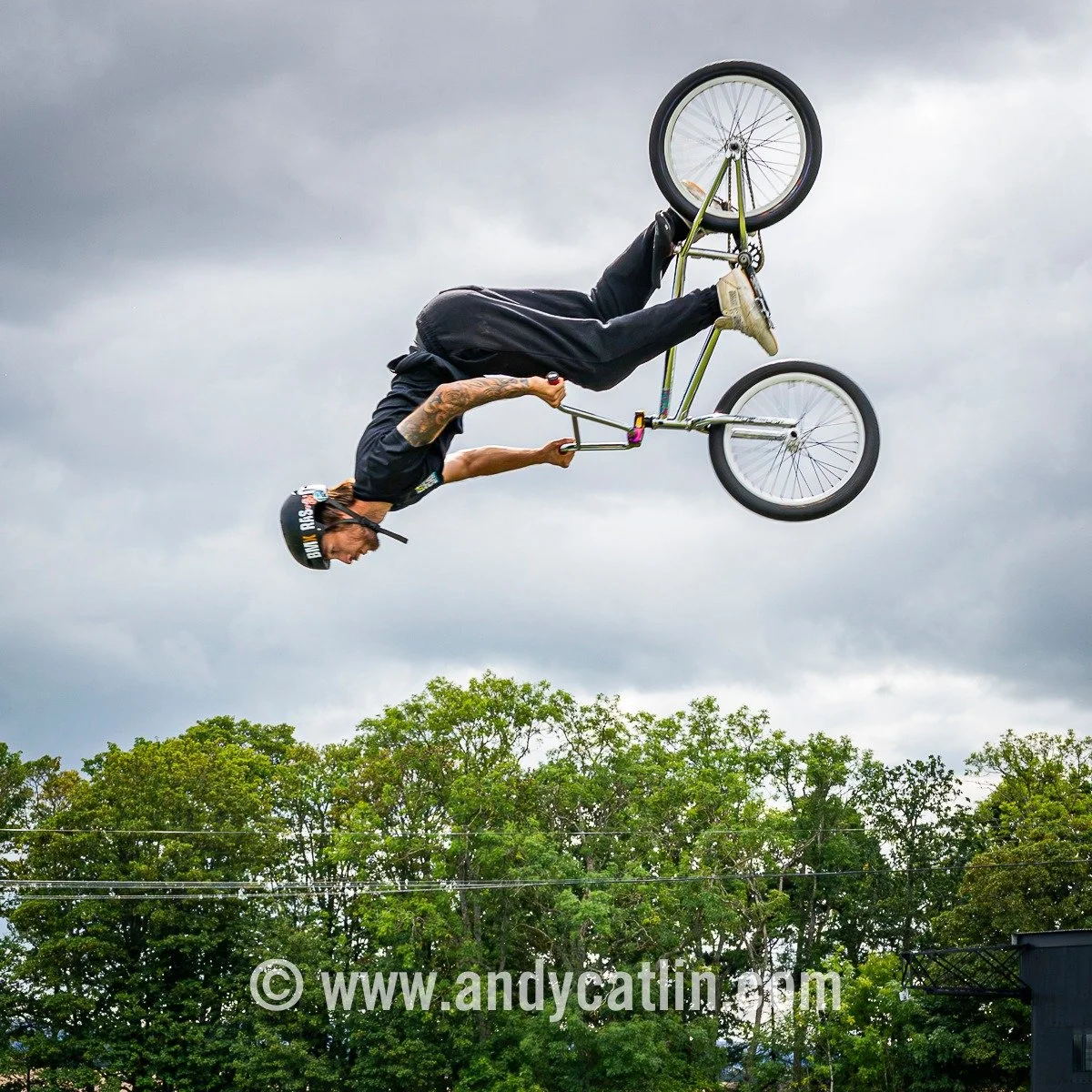Fab day documenting this year's 360 Fest at @nationalmuseumsscotland National Museum of Flight including fun times with @extrememountainbikeshow @thinkcircus @wearecyclinguk + @saltire_steel