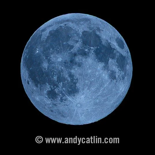 Harvest Moon going full power over #Edinburgh 🌝