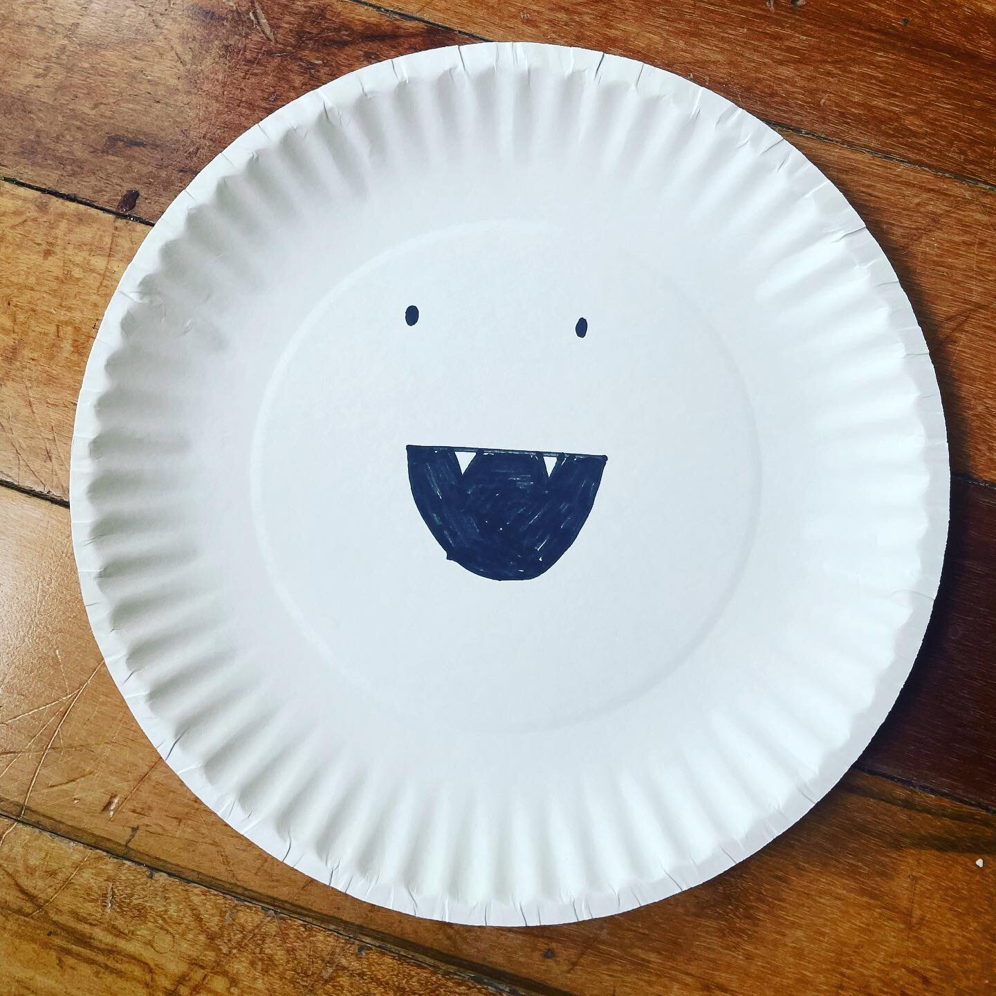 today&rsquo;s #mostlyokvampire is the paper plate vampire