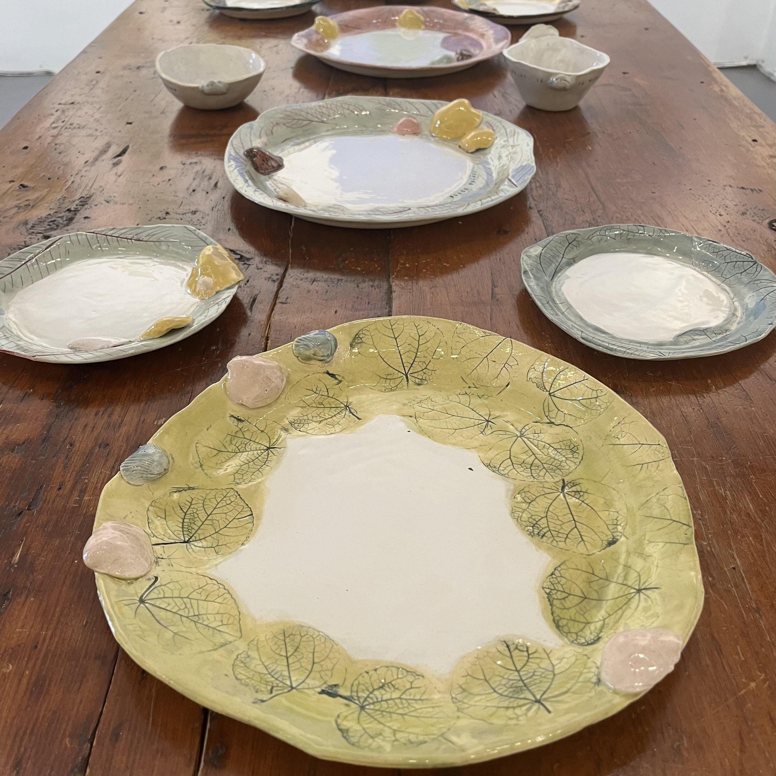 Ceramic plates & bowls