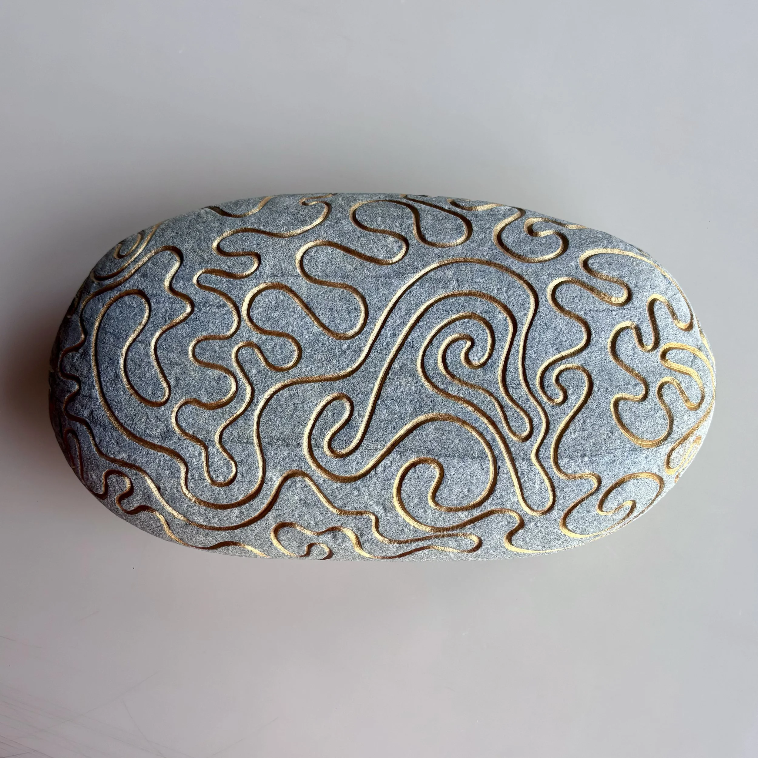 Continuous Line in Gold II