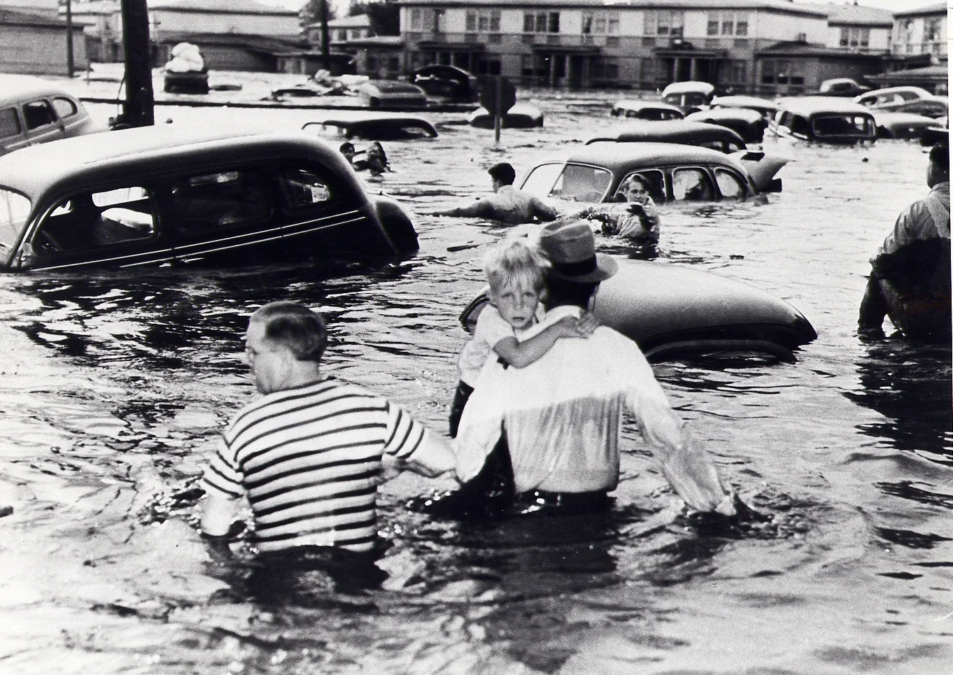http://media.columbian.com/img/croppedphotos/2015/04/16/Vanport_Survivors.JPEG-0dec.jpg