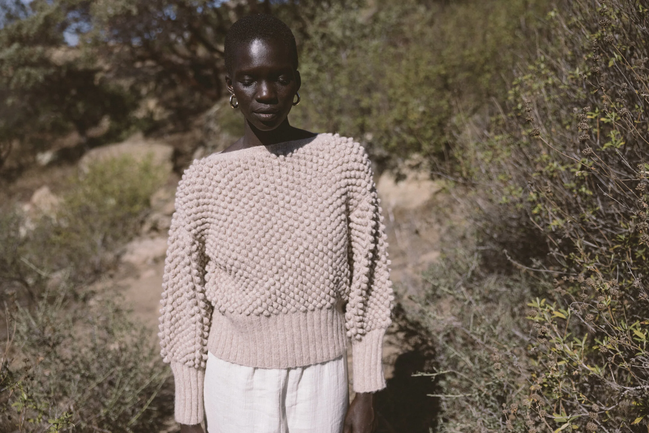 THE HANDKNIT CLOVER SWEATER IN BEIGE 