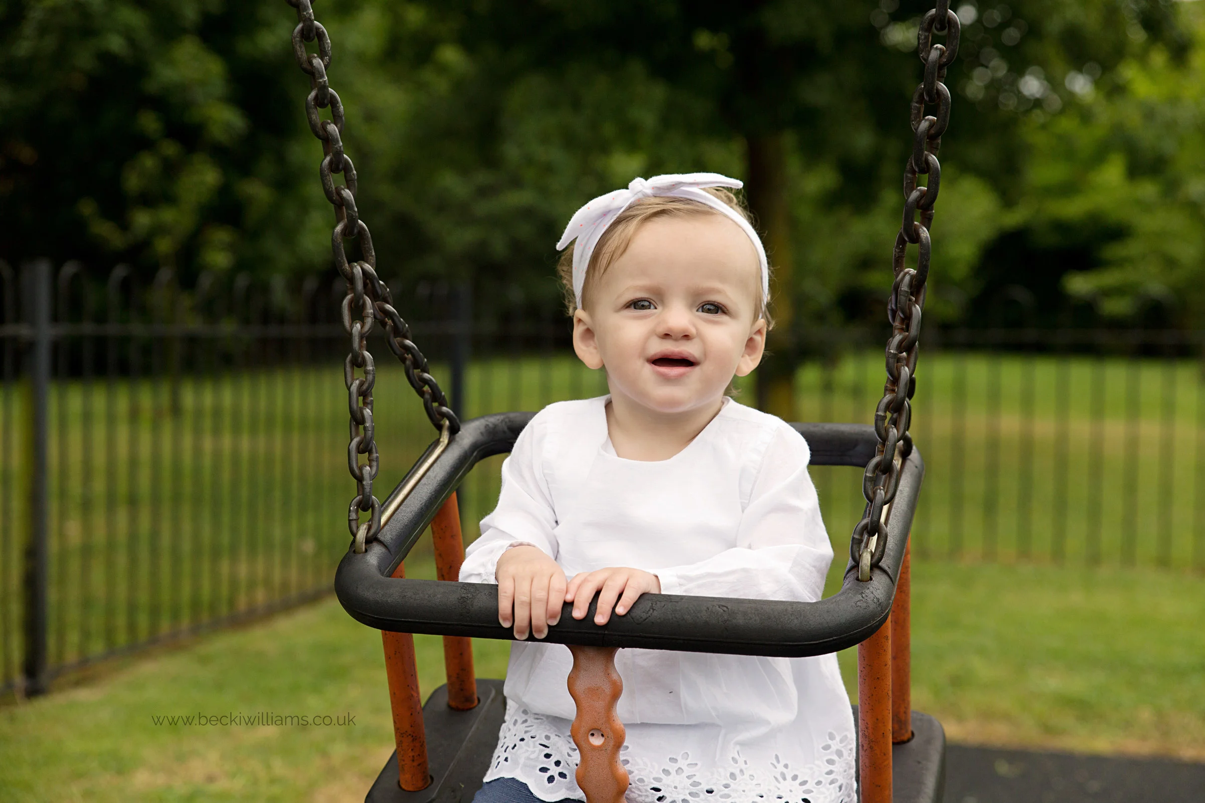 swing for 1 year old baby