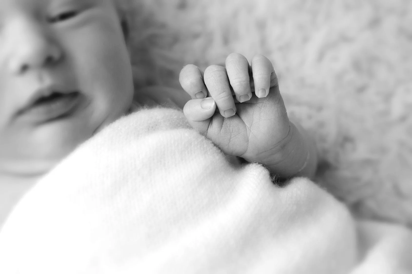 newborn baby hand