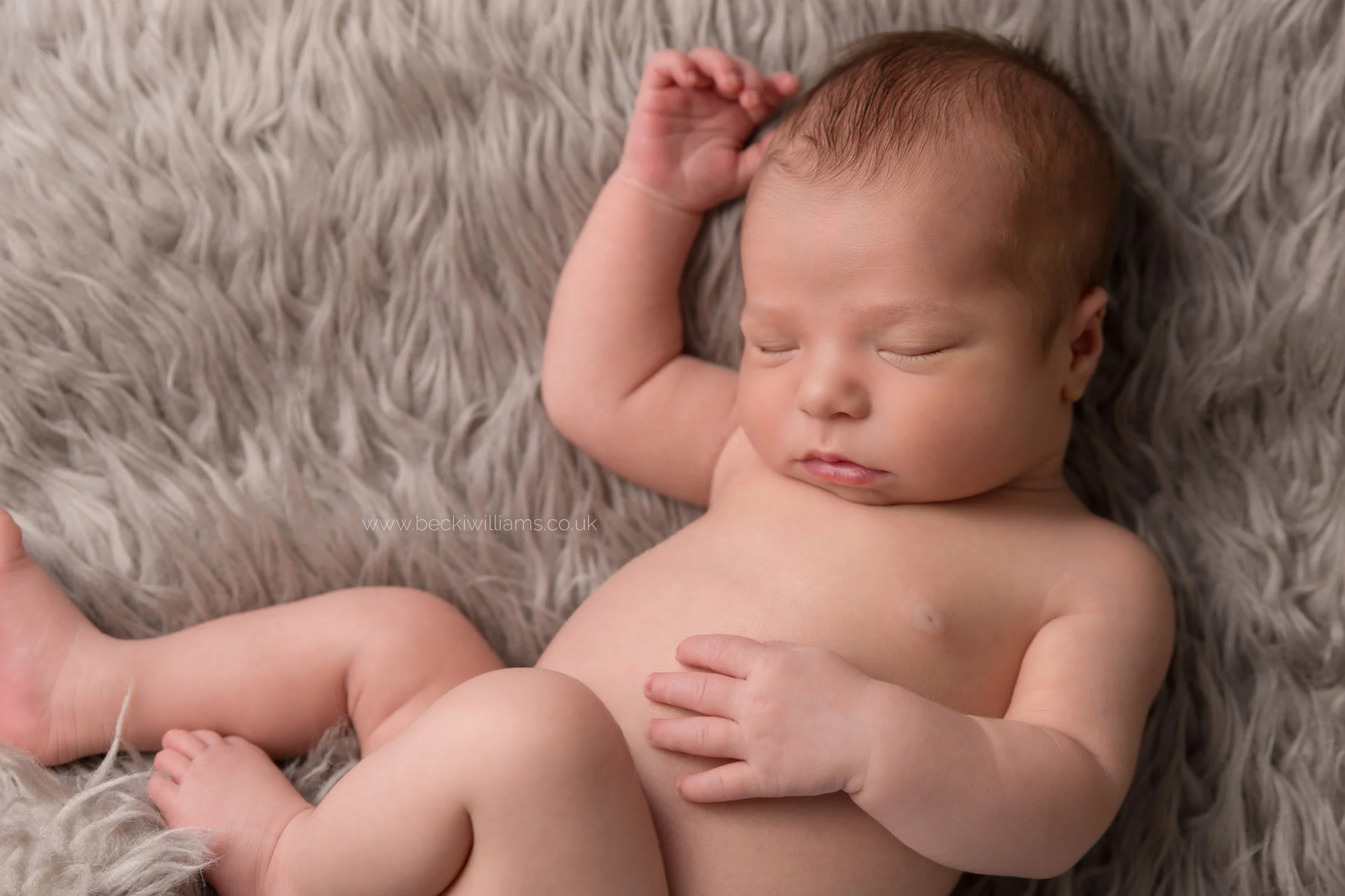 newborn-photography-hemel-hempstead-hertfordshire-studio-posed-asleep-relaxed-cute.jpg
