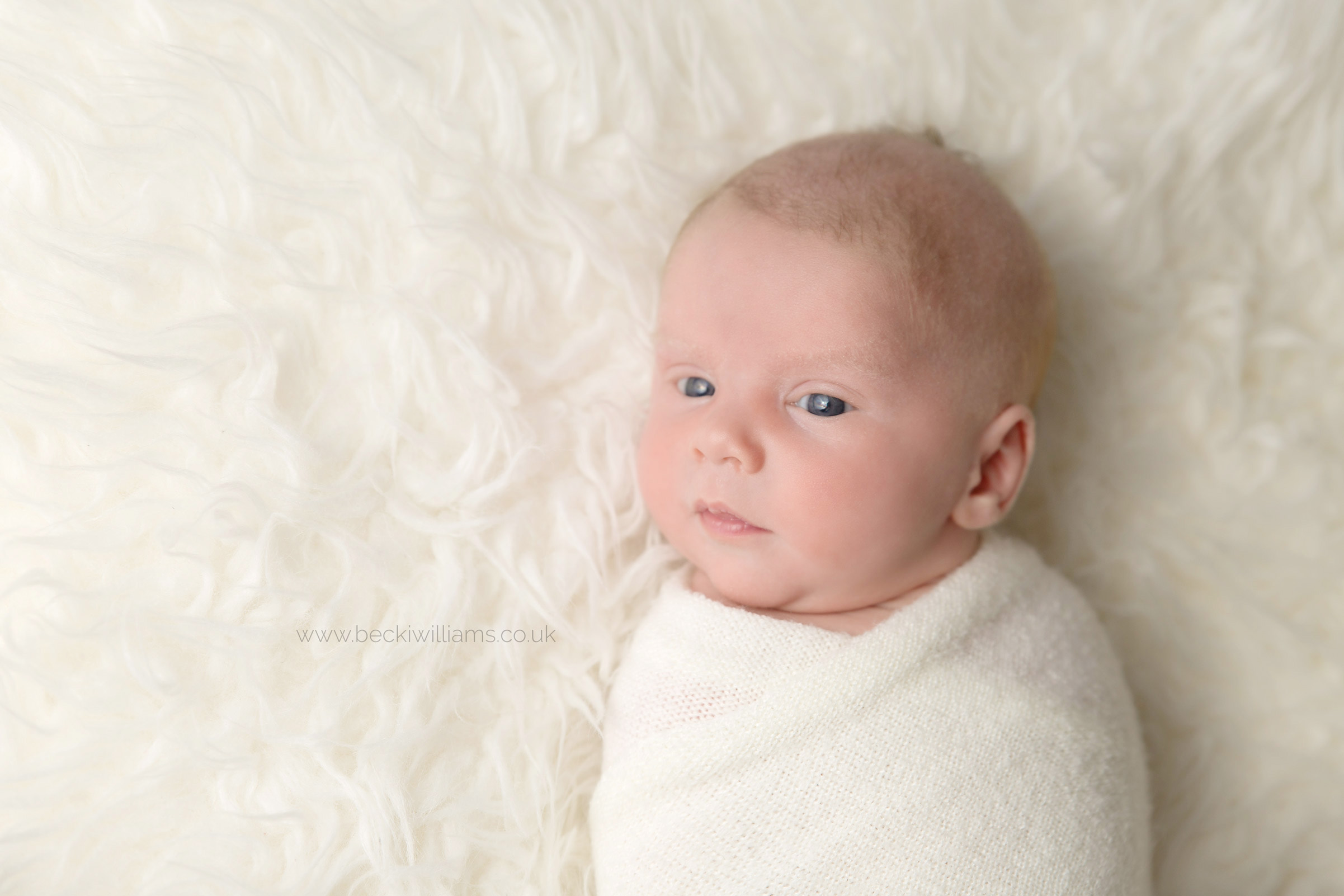 newborn-photography-hemel-hempstead-wrapped-natural-awake.jpg