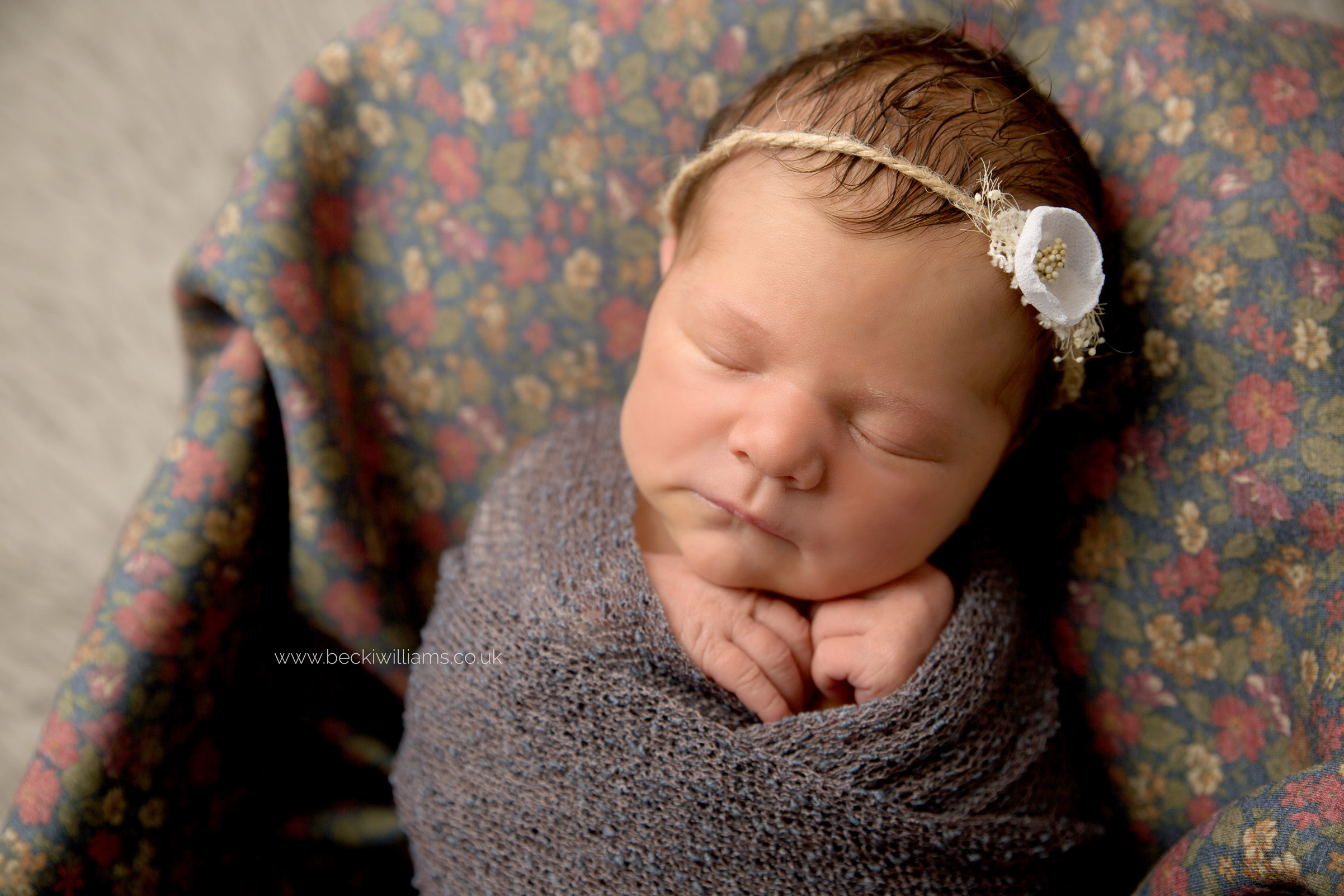 newborn-photography-berkhamsted-crate-flowers-asleep-cute.jpg