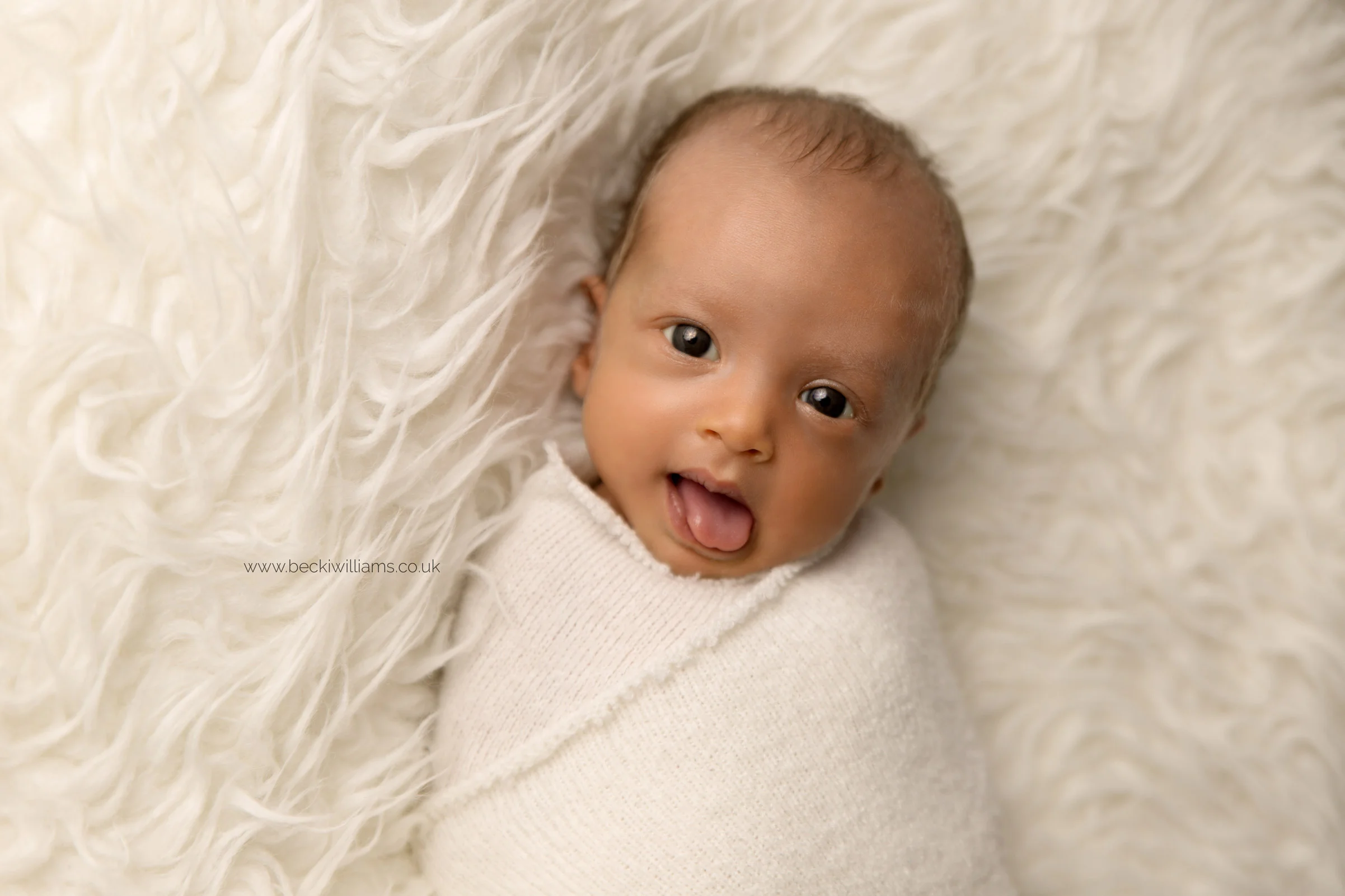 photographer-in-hemel-hempstead-newborn-baby-8.jpg