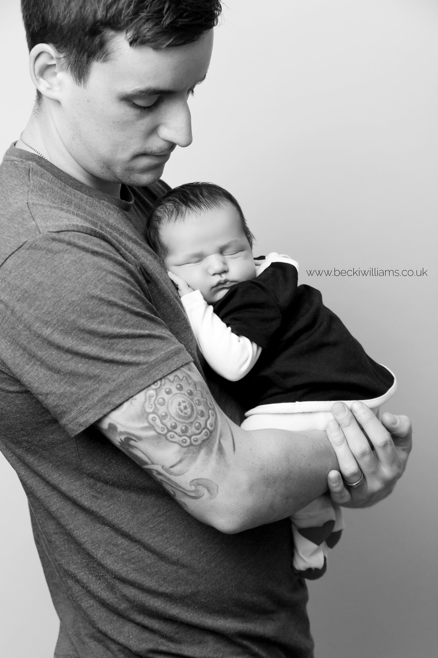 newborn-girl-portraits-hemel-hempstead-new-dad.jpg