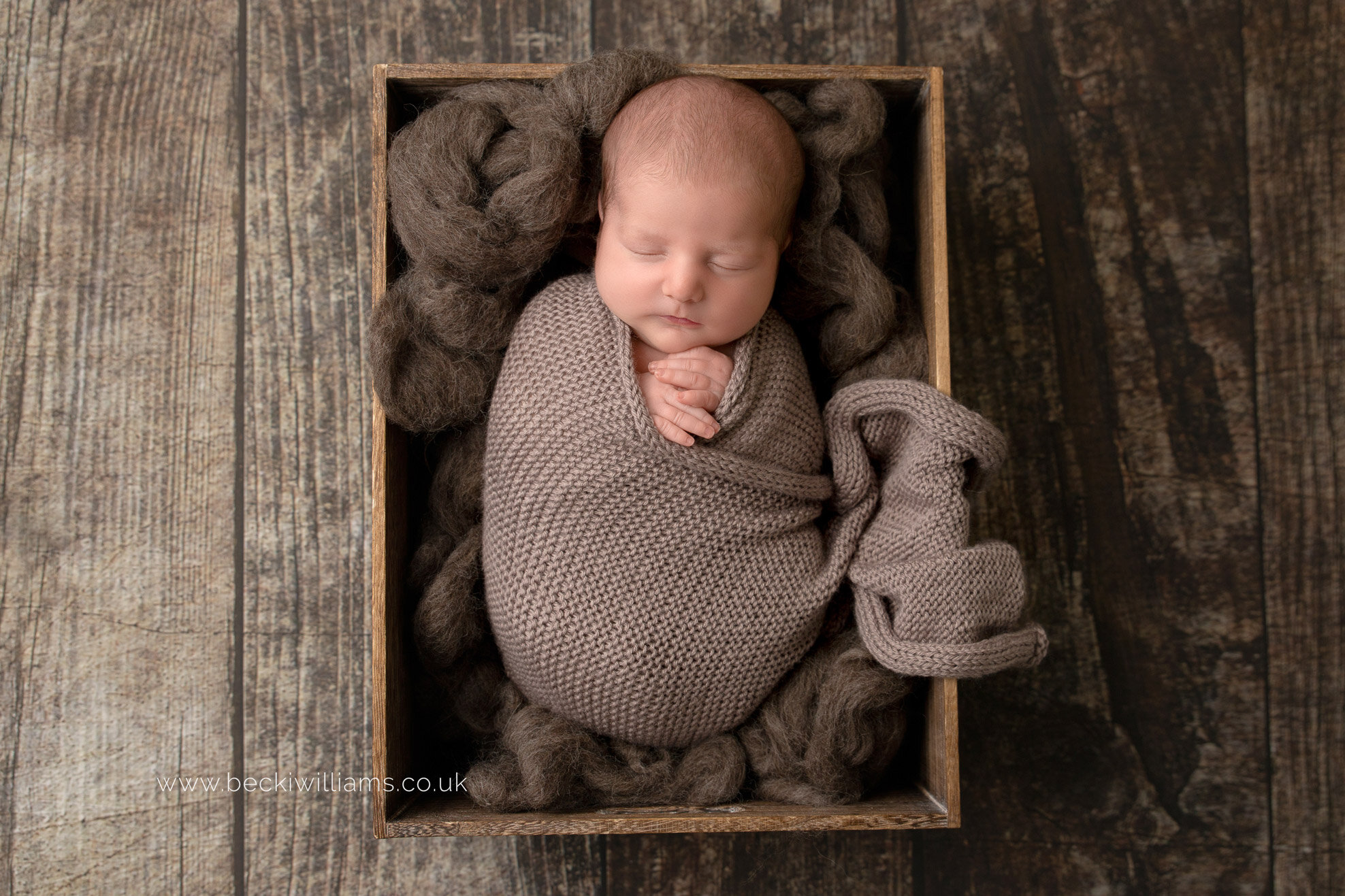 professional-baby-photos-hemel-hemptead-girl-studio.jpg