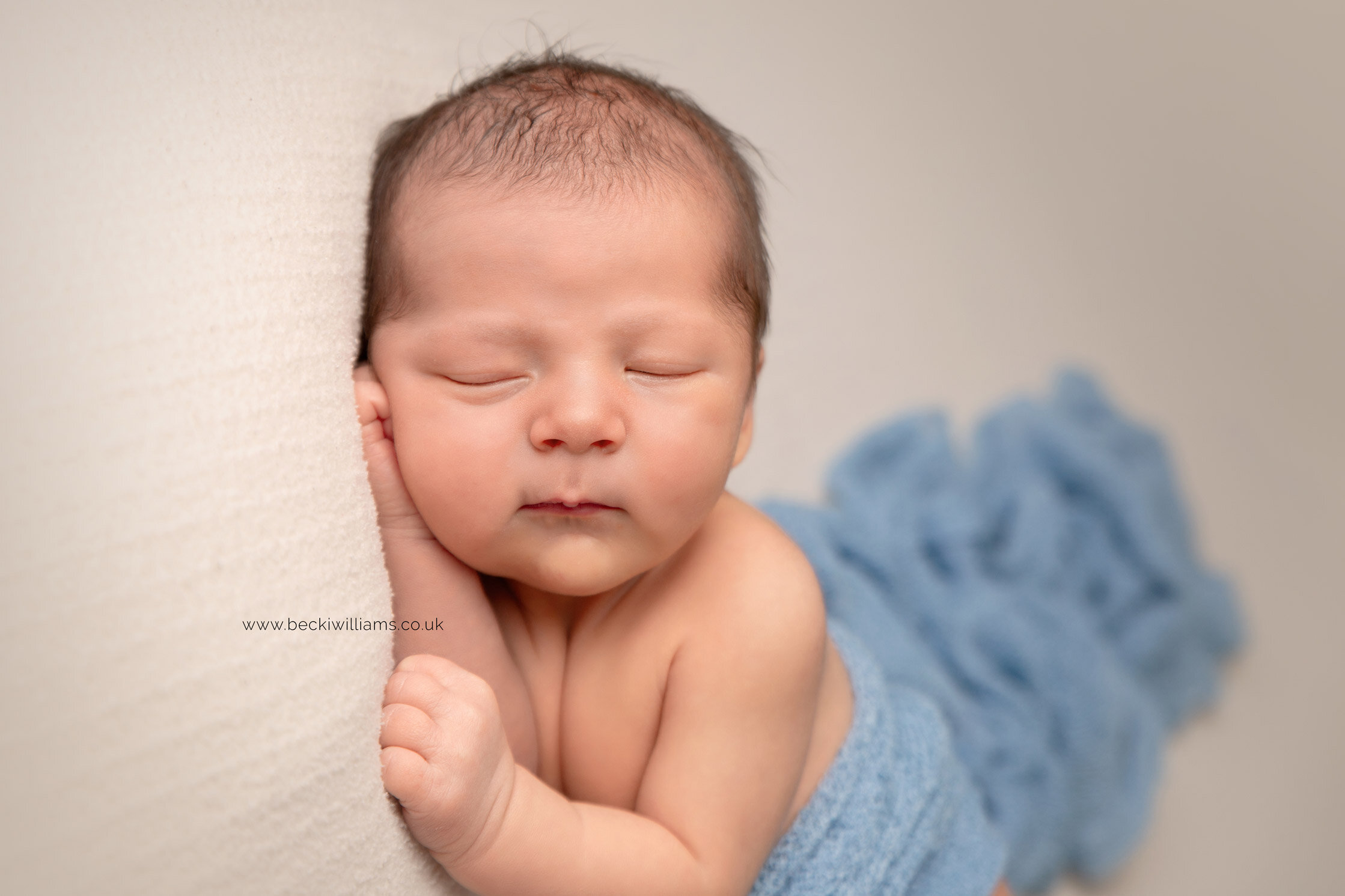 Creative-newborn-photos-hemel-hempstead-boy-blue-posed-asleep.jpg