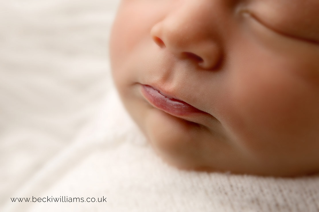 Creative-newborn-photos-hemel-hempstead-lips.jpg