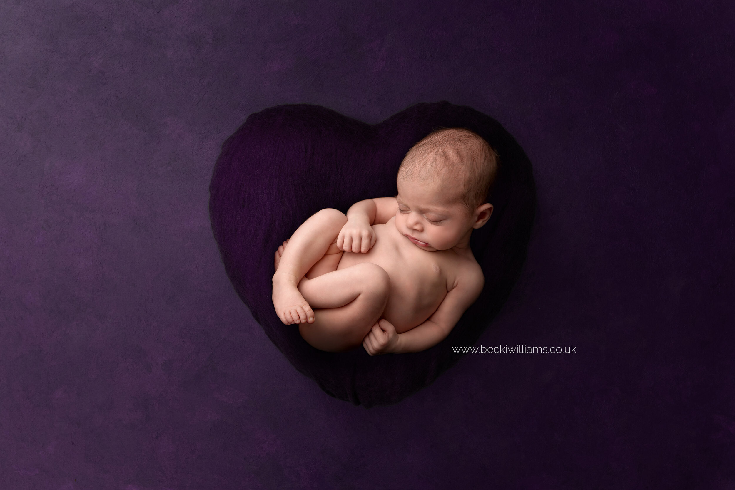 newborn-girl-portraits-hemel-hempstead-luisa-dunn-purple-heart.jpg