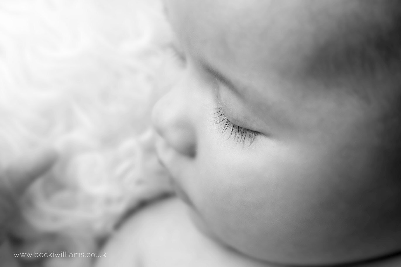 creative-baby-photos-hemel-hempstead-details-eyelashes.jpg