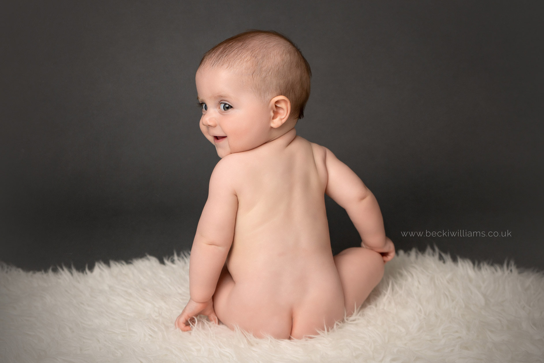 6-month-old-baby-photo-shoot-hemel-hempstead-cute-bum.jpg