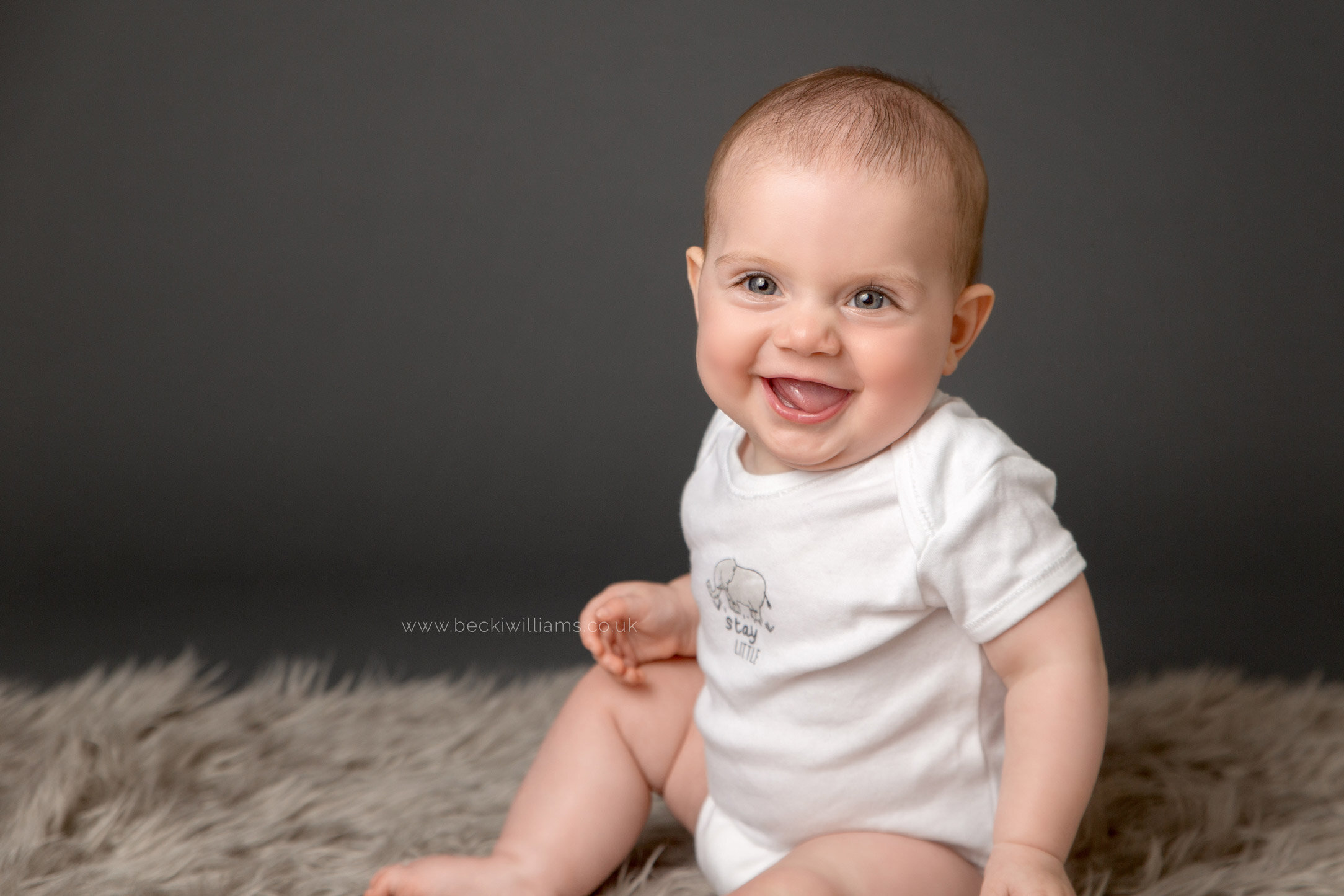 6-month-old-baby-photo-shoot-hemel-hempstead-cheeky-happy.jpg