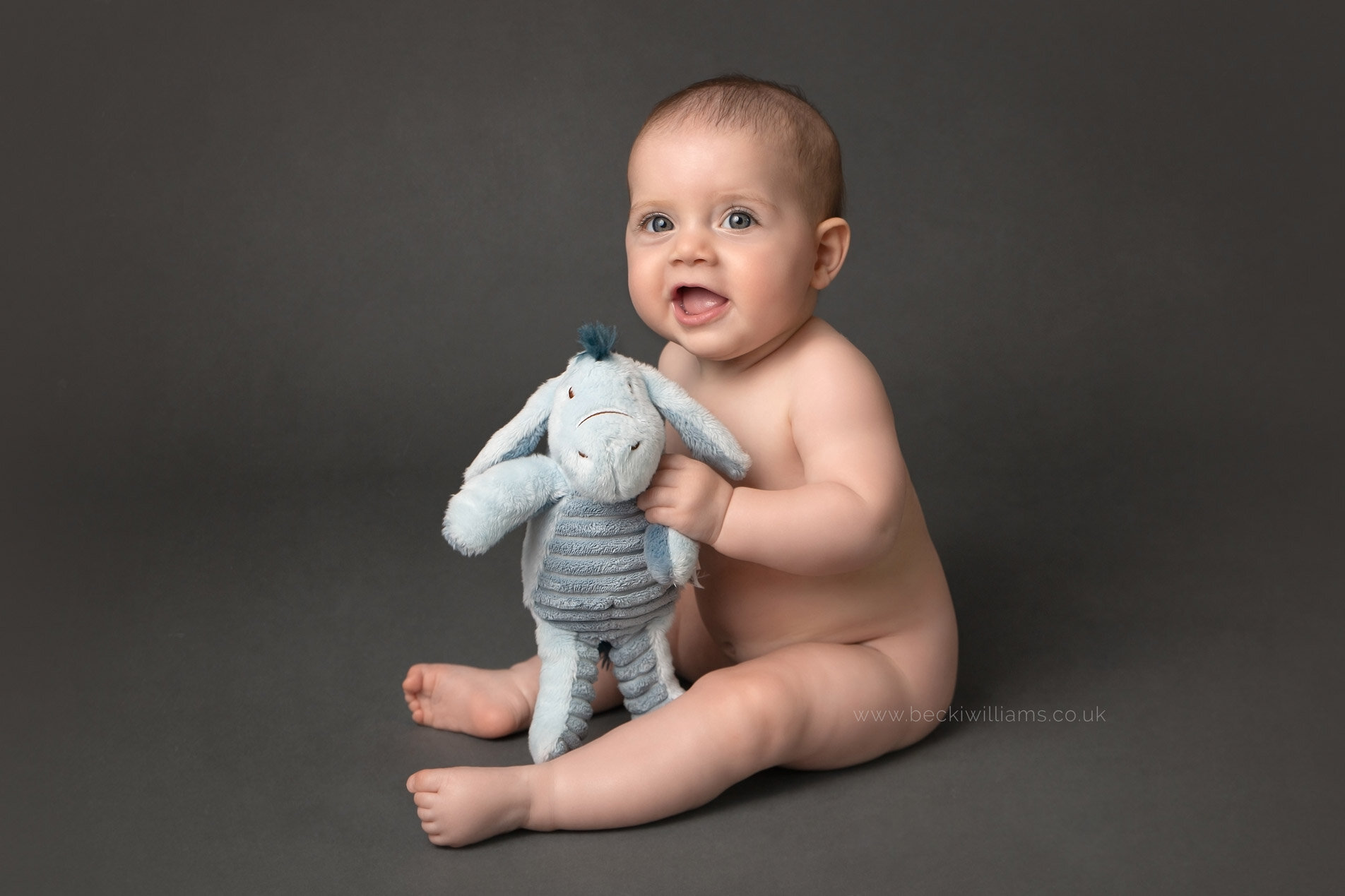 6-month-old-baby-photo-shoot-hemel-hempstead-cute-happy-natural-studio.jpg