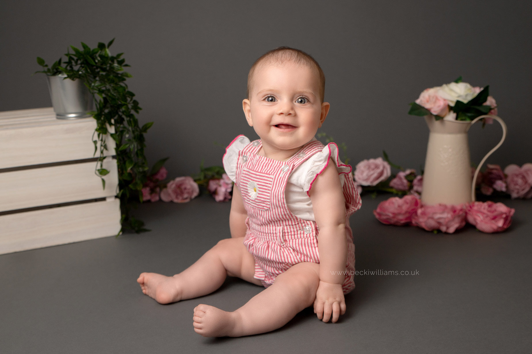 6-month-old-baby-photo-shoot-hemel-hempstead-flowers-girl.jpg