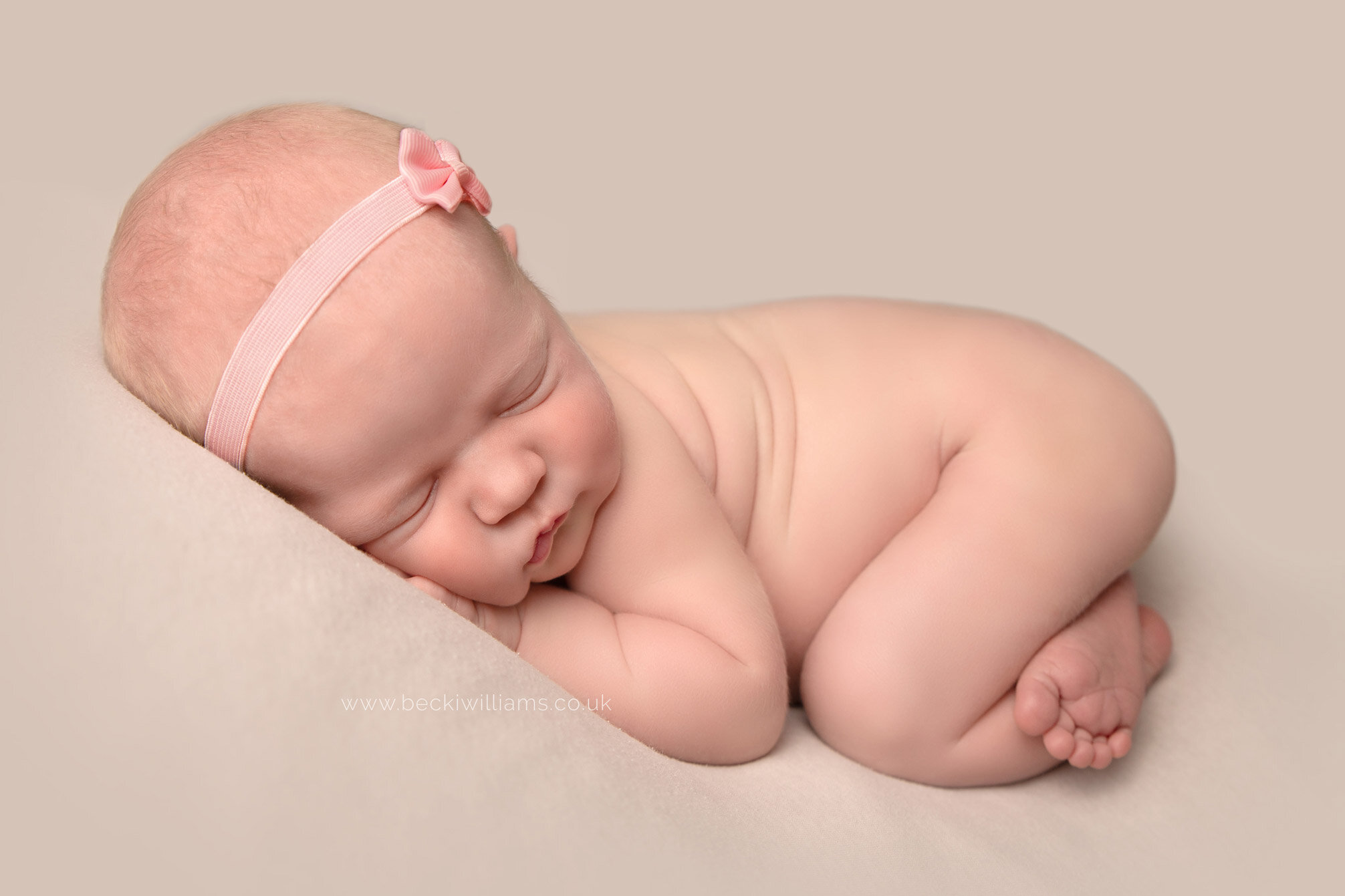 first-photo-shoot-newborn-hemel-hempstead-9.jpg