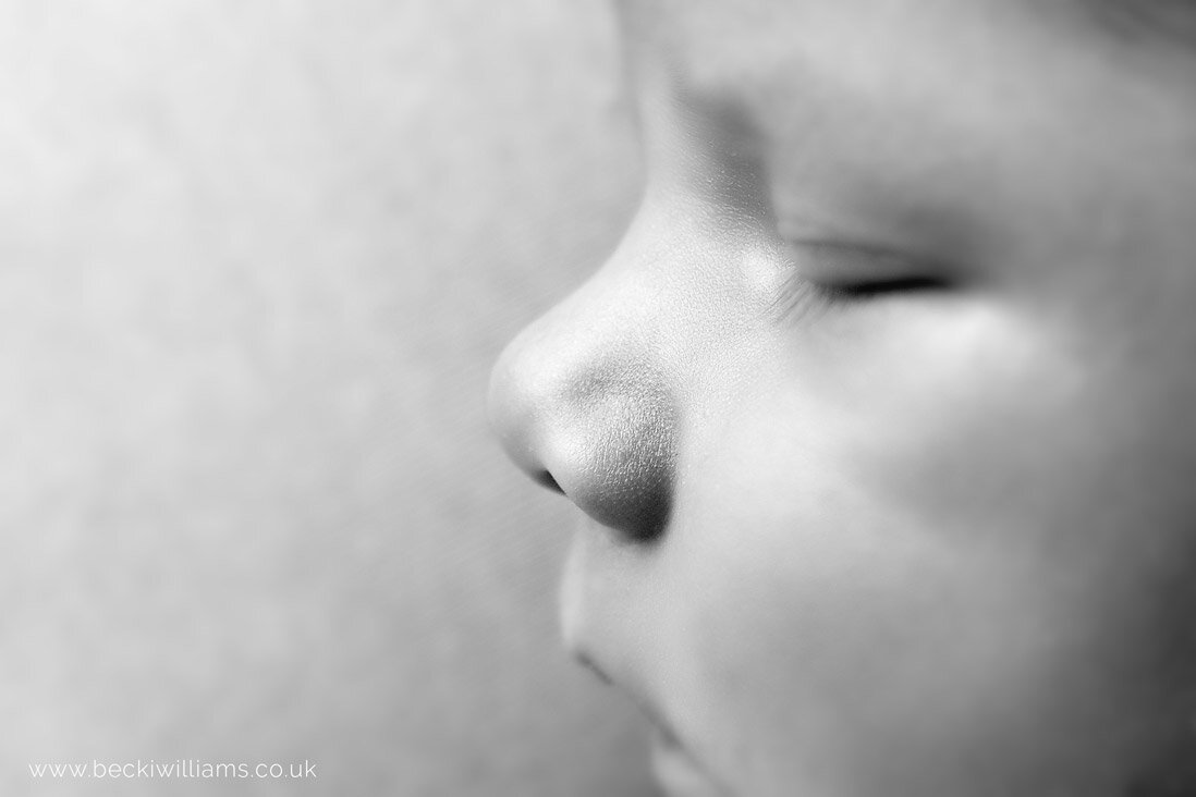 Luton-newborn-photography-studio-3.jpg