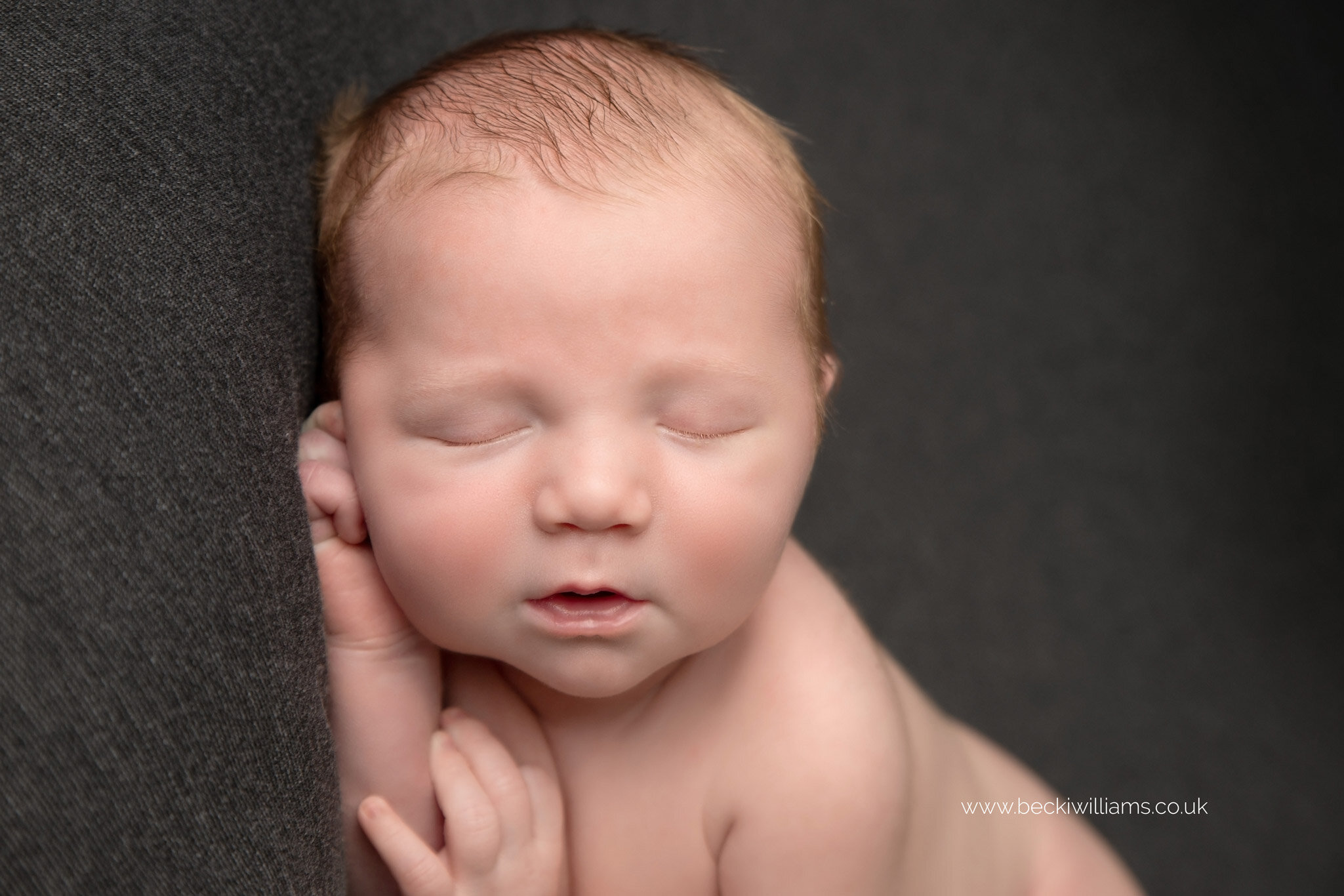 newborn-baby-photo-shoot-hemel-hempstead-cute-asleep.jpg