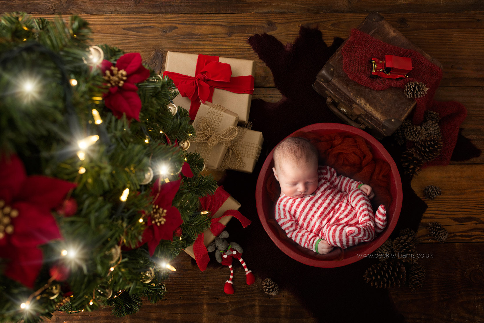 Christmas-newborn-photo-shoot-hemel-hempstead-8.jpg