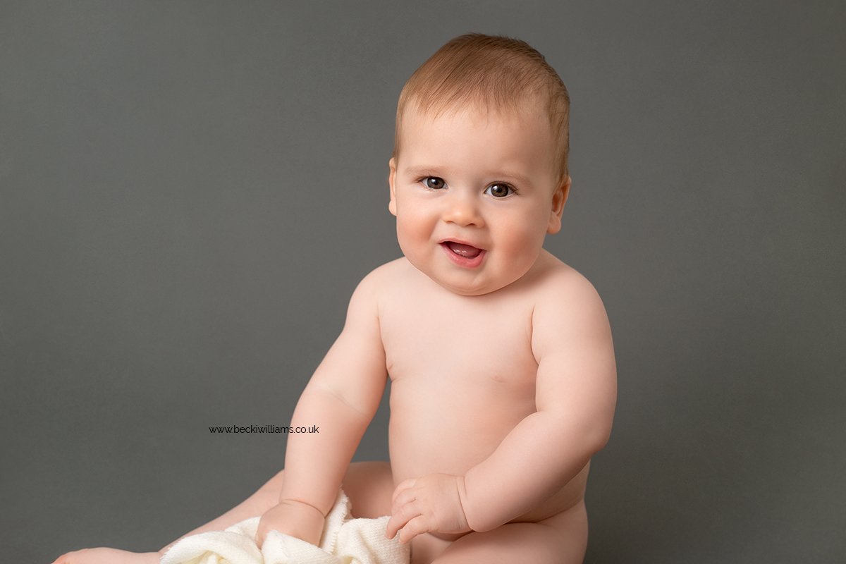 9-month-old-baby-photo-shoot-milton-keynes-7.jpg