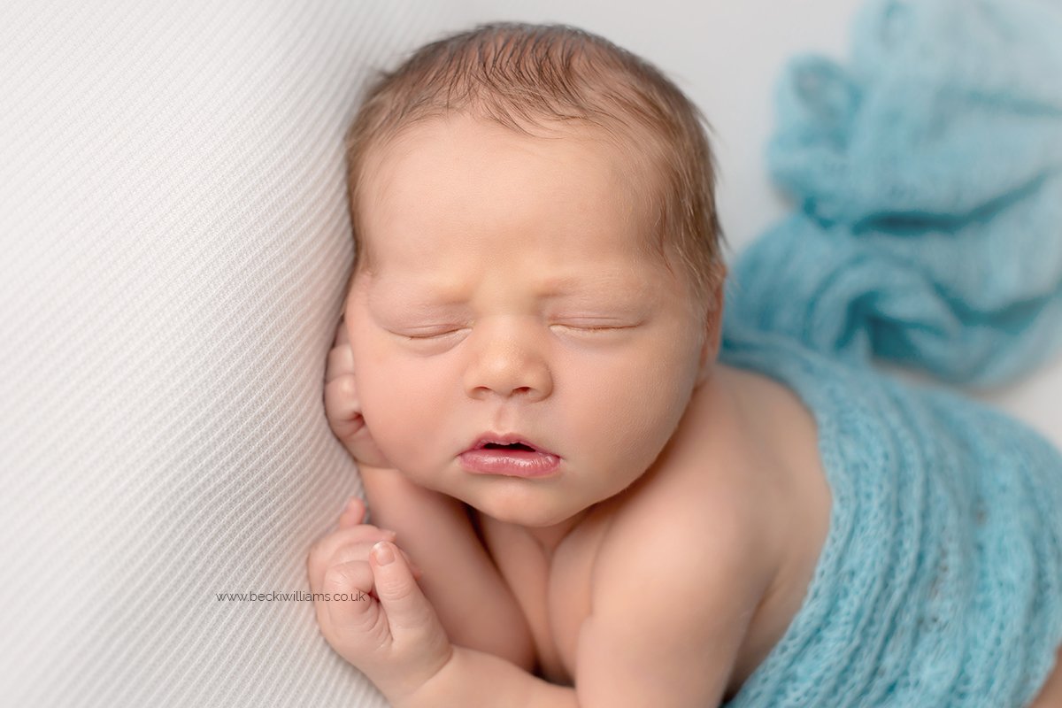 newborn-photo-shoot-milton-keynes-9.jpg