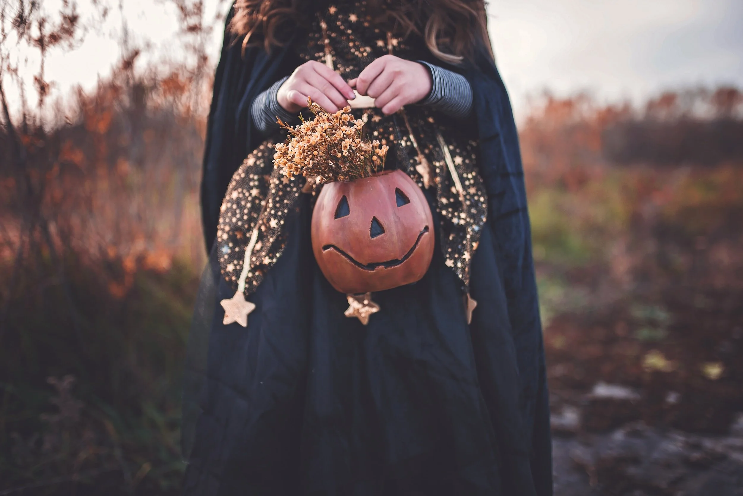 How to take Spookacular Halloween Family Photos
