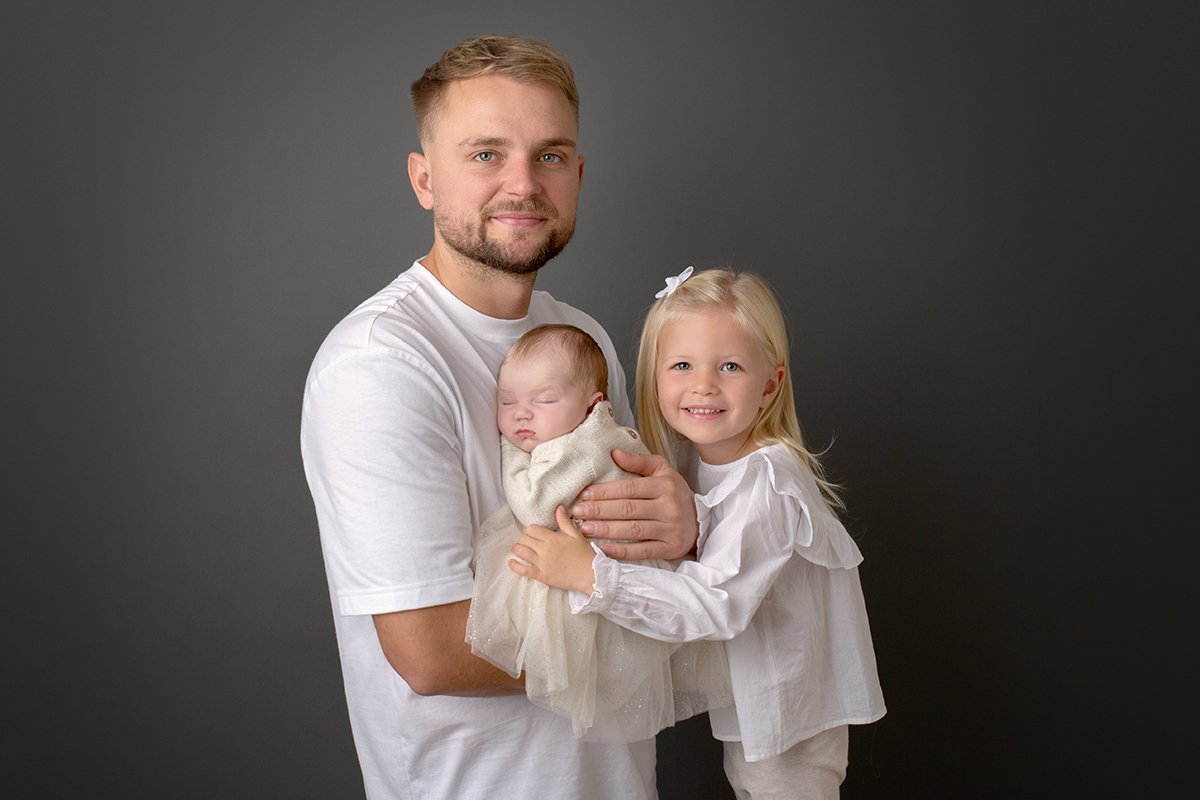 Milton Keynes Newborn and family Photographer