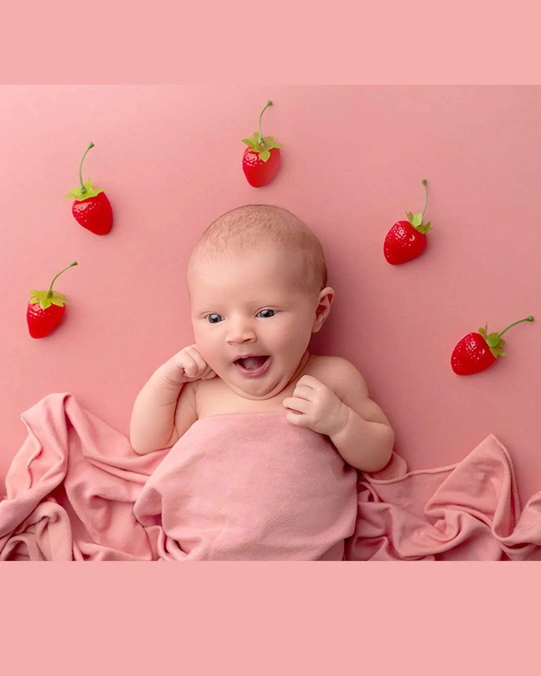 When you let out the cutest yawn at the best moment 🥰 
Perfect for a strawberry themed nursery 🍓 

#newbornphotography #newbornphotographer #newbornphotographymiltonkeynes #MiltonKeynes  #Northampton #Buckinghamshire #babyphotography #babyphotograp