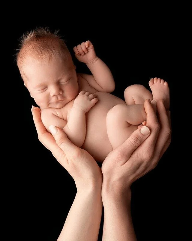 This is never not going to be a favourite!

In fact, I'm getting a branded hoody made and I think I might put this image on it - what do you think?

#MiltonKeynesNewbornPhotographer #babyphotographermiltonkeynes #MiltonKeynes  #miltonkeynessmallbusin