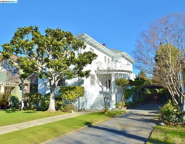 1138 Bay Street, Alameda