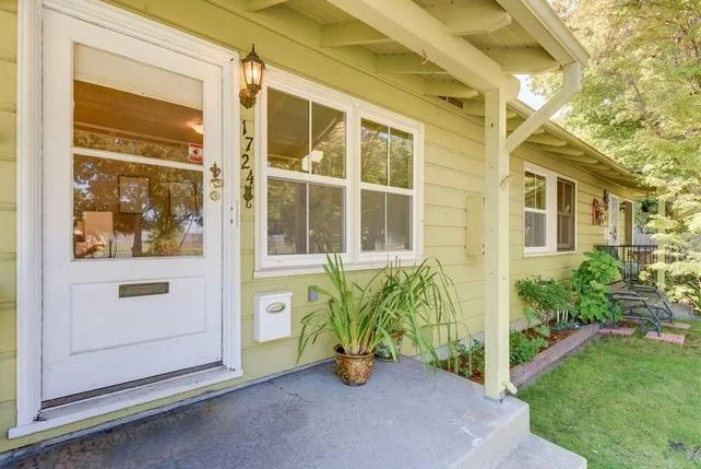 1724 Main Street, Alameda