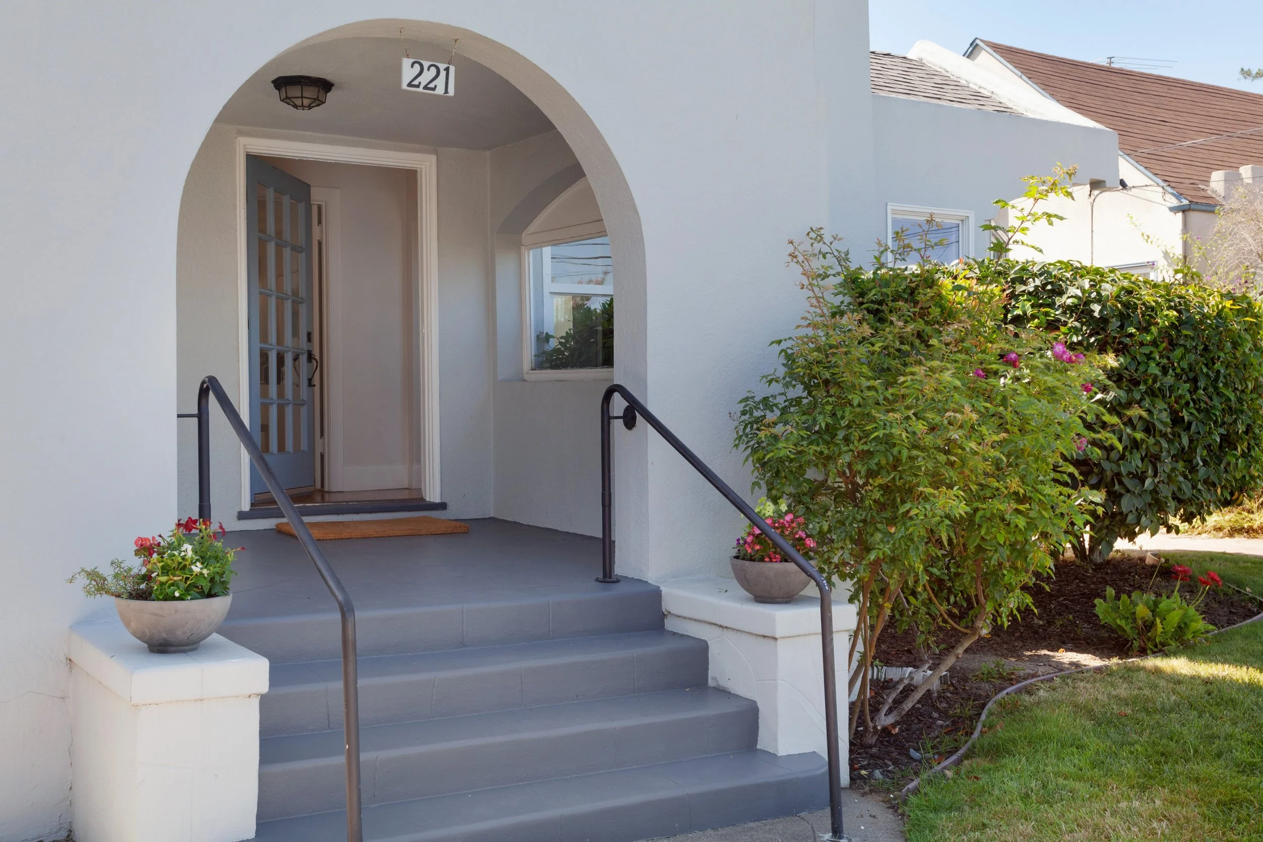 221 Cherrywood Avenue, San Leandro