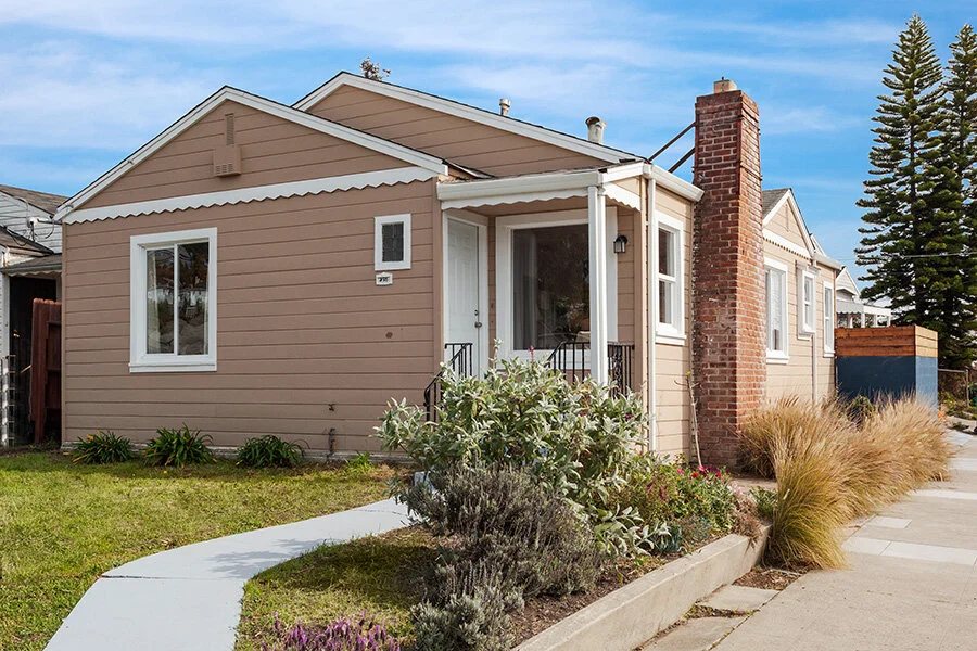 2350 103rd Street, Oakland